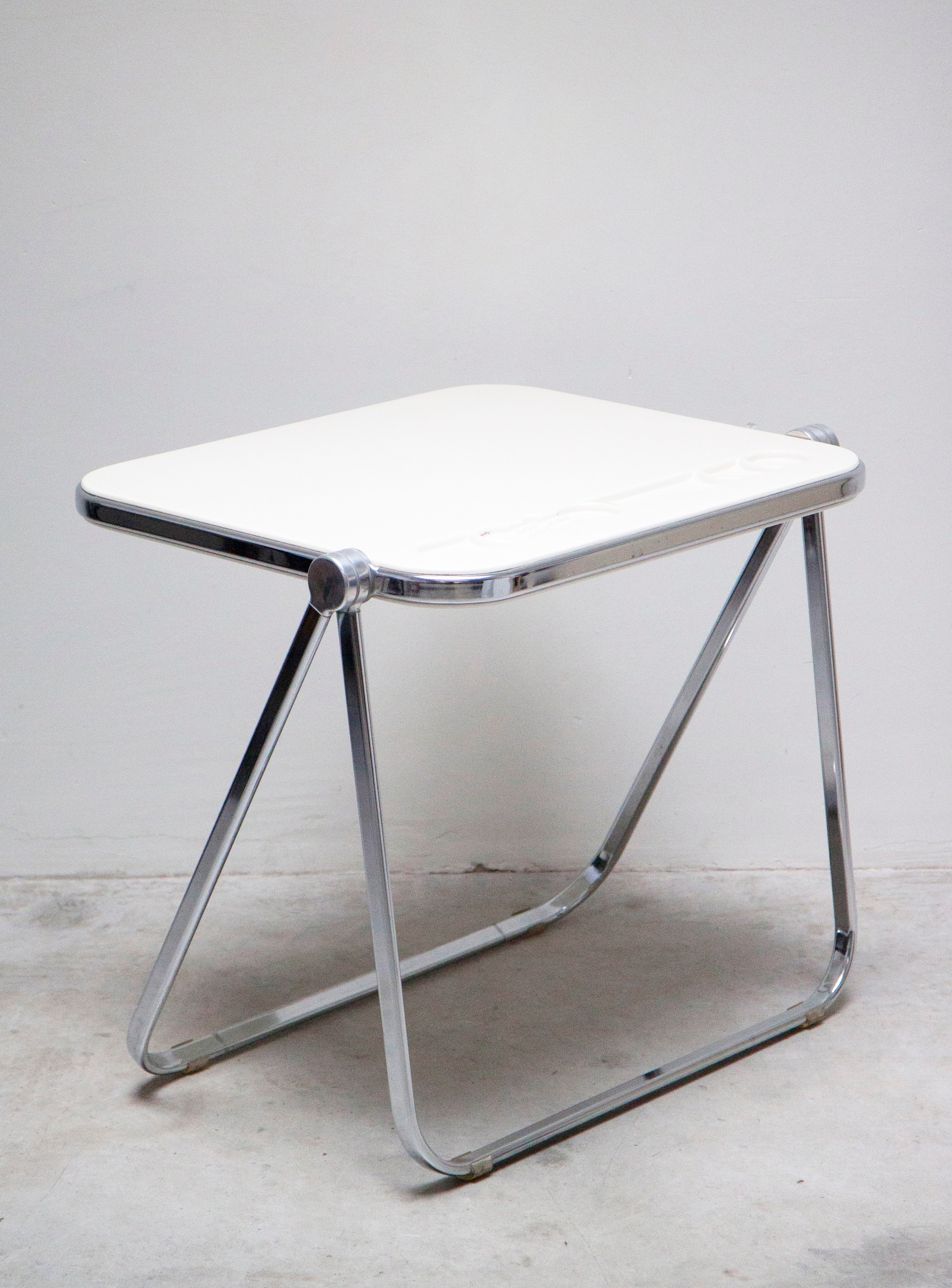 Castelli Platone Desk by Giancarlo Piretti (White) - Image 13