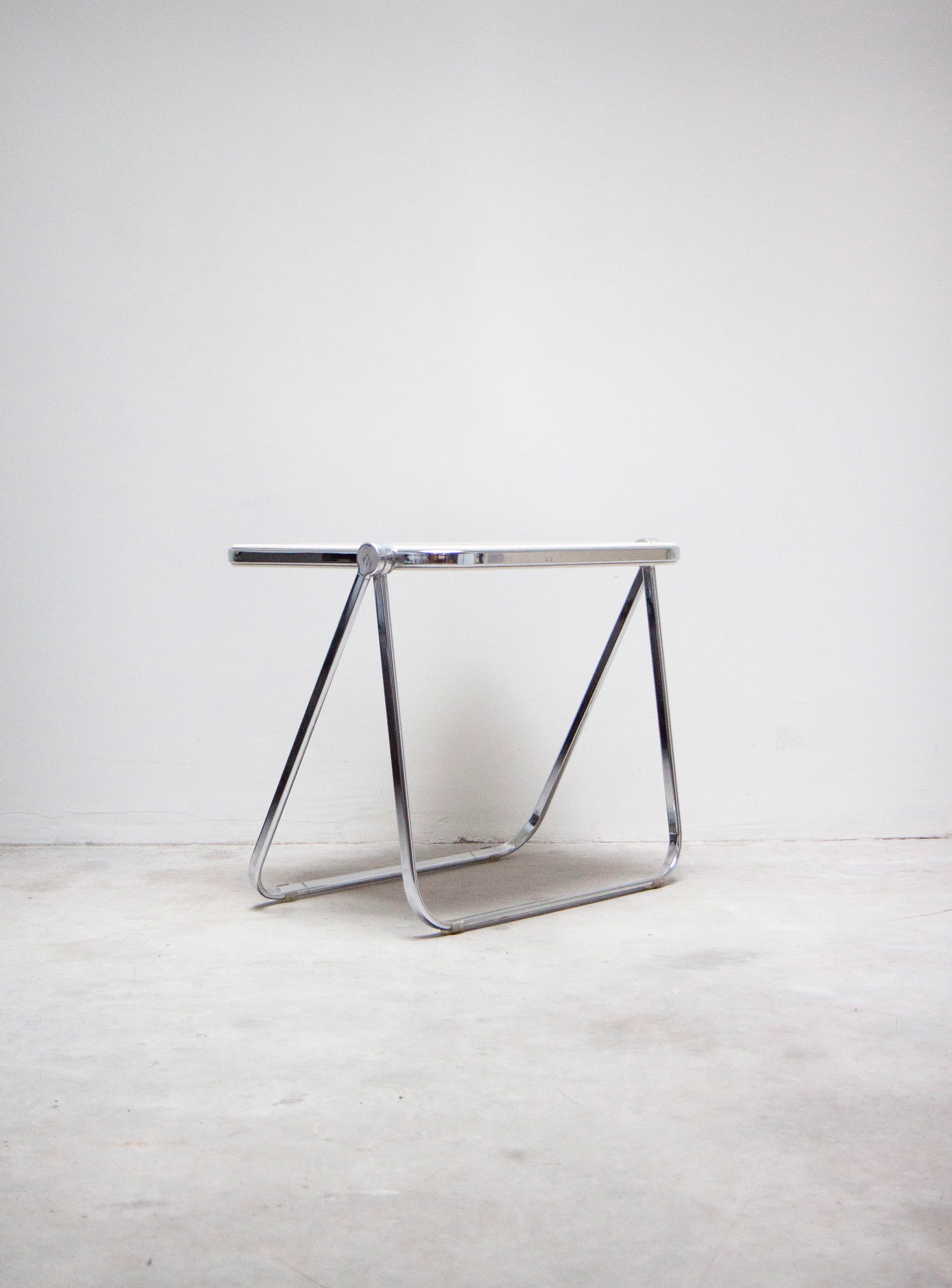 Castelli Platone Desk by Giancarlo Piretti (White) - Image 14