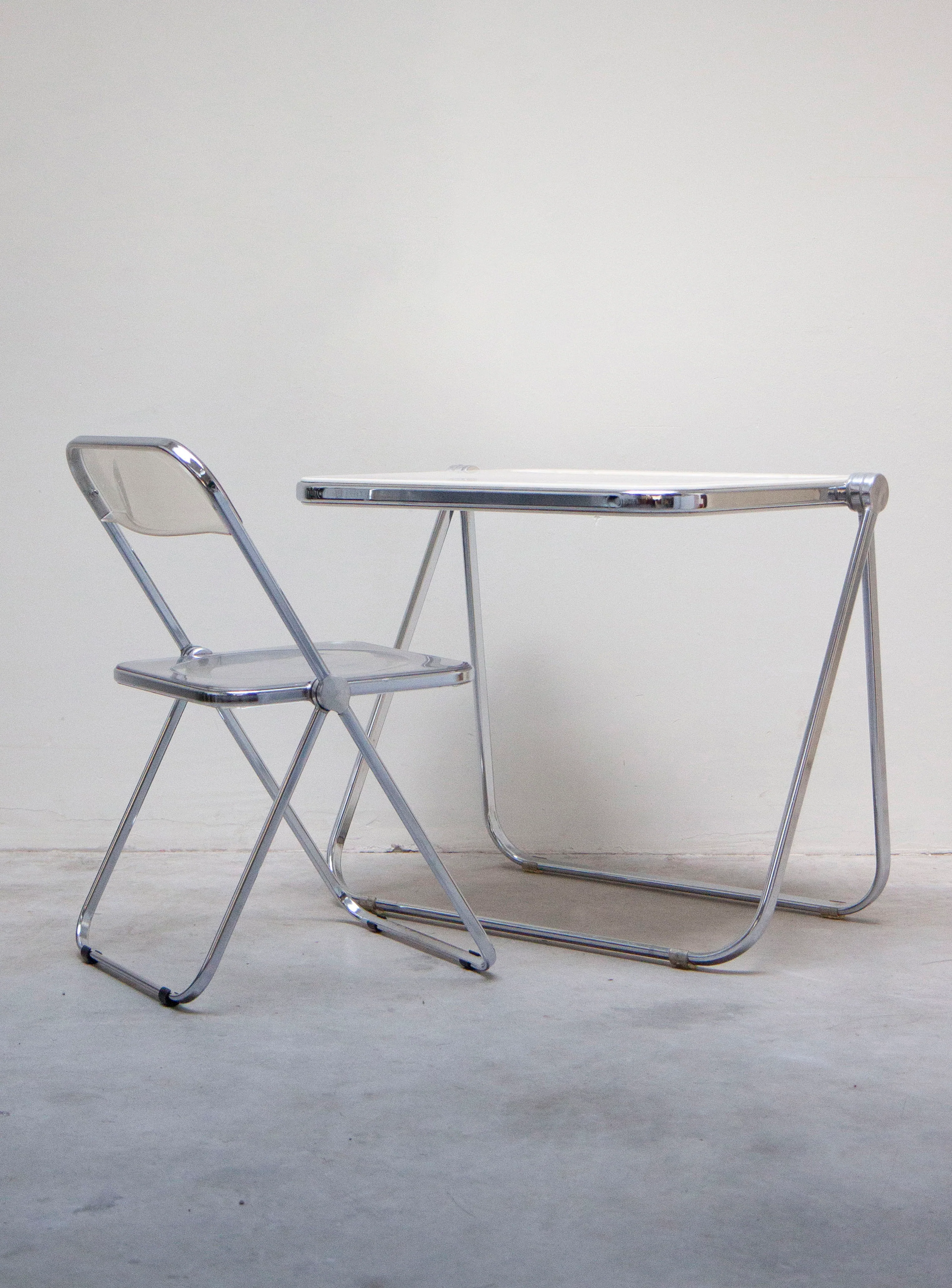 Castelli Platone Desk by Giancarlo Piretti (White) - Image 19