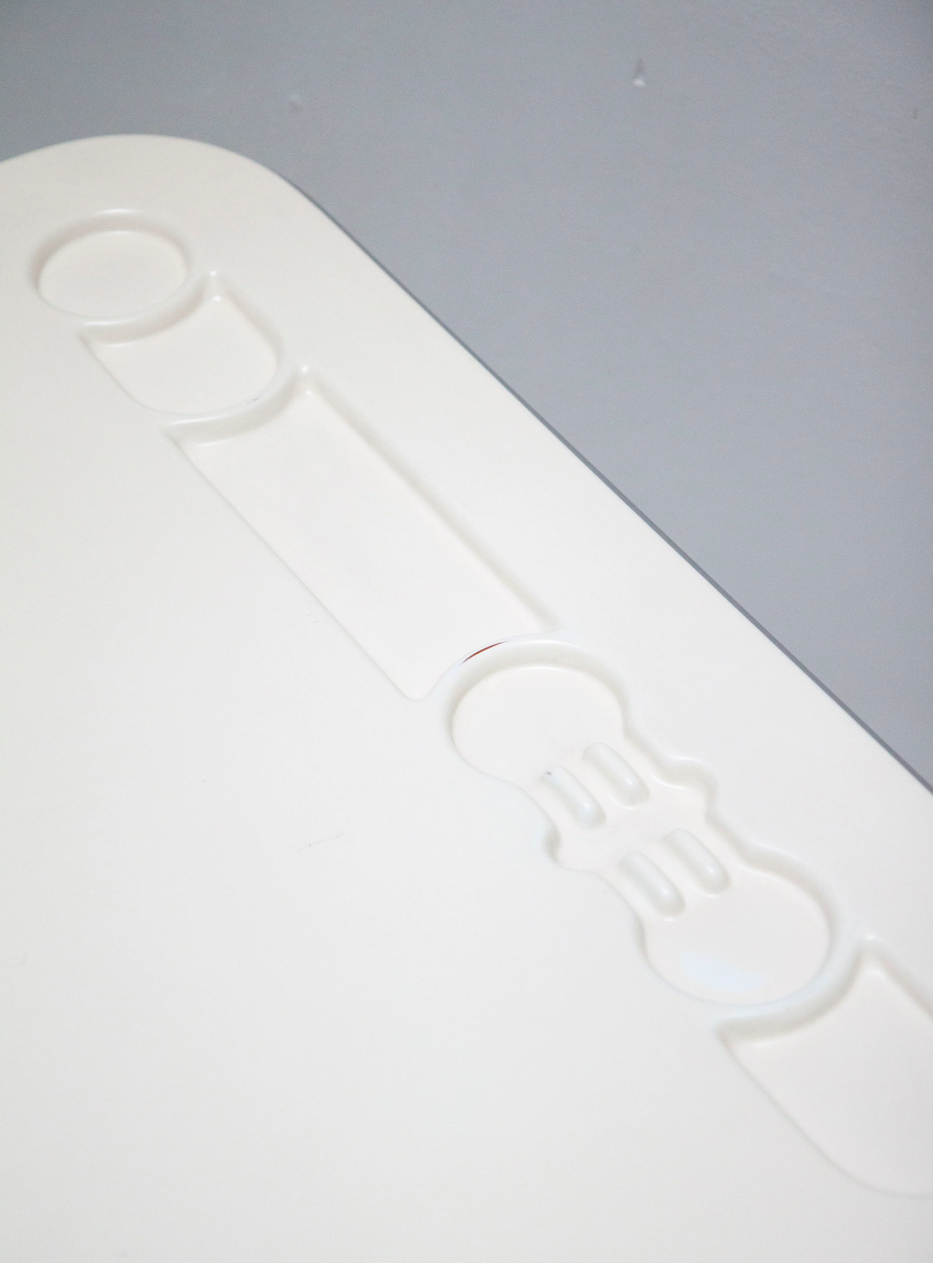 Castelli Platone Desk by Giancarlo Piretti (White) - Image 8