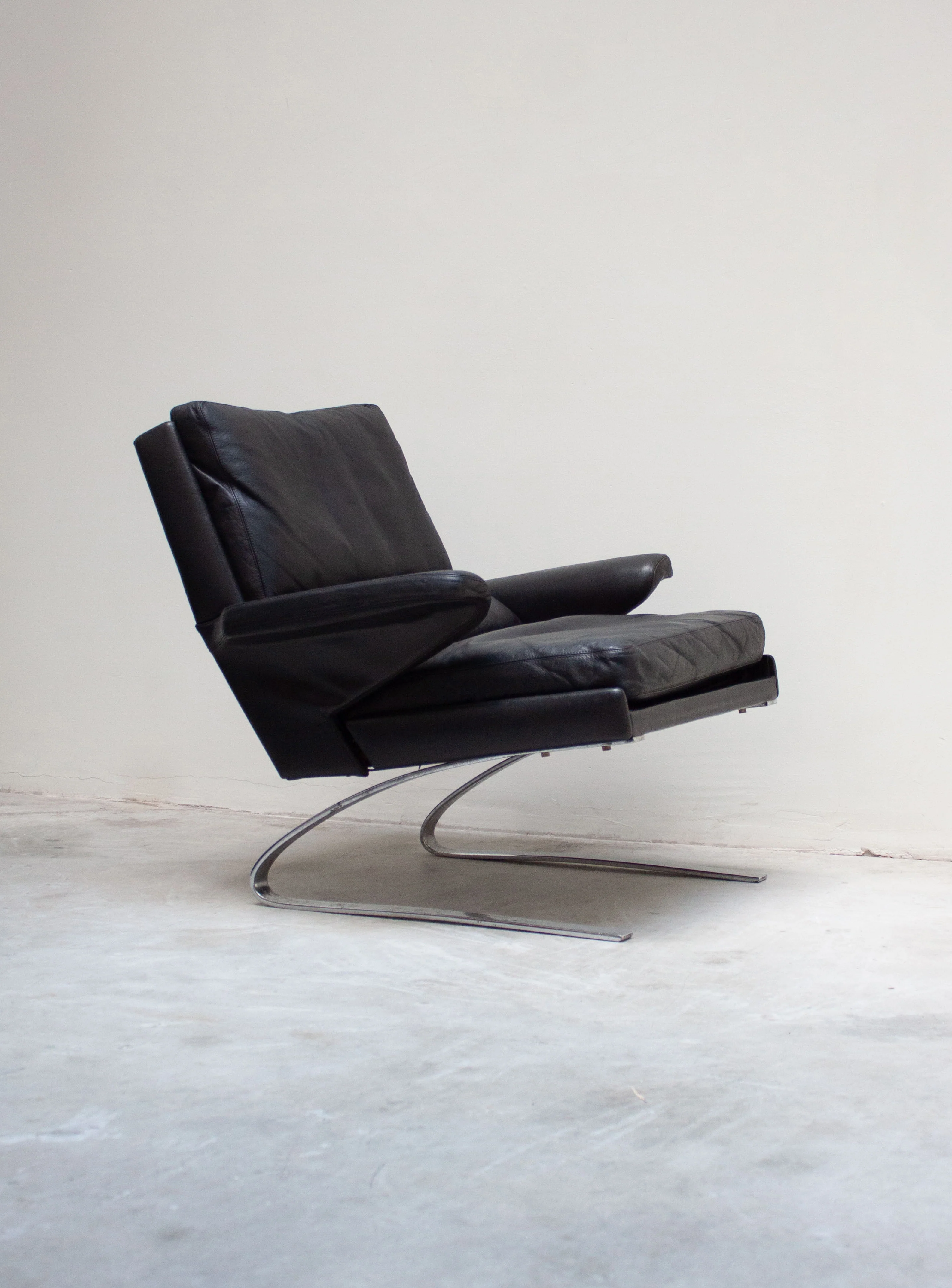 COR Swing Lounge Chair by Reinhold Adolf and Hans-Jürgen Schräpfer (Black)