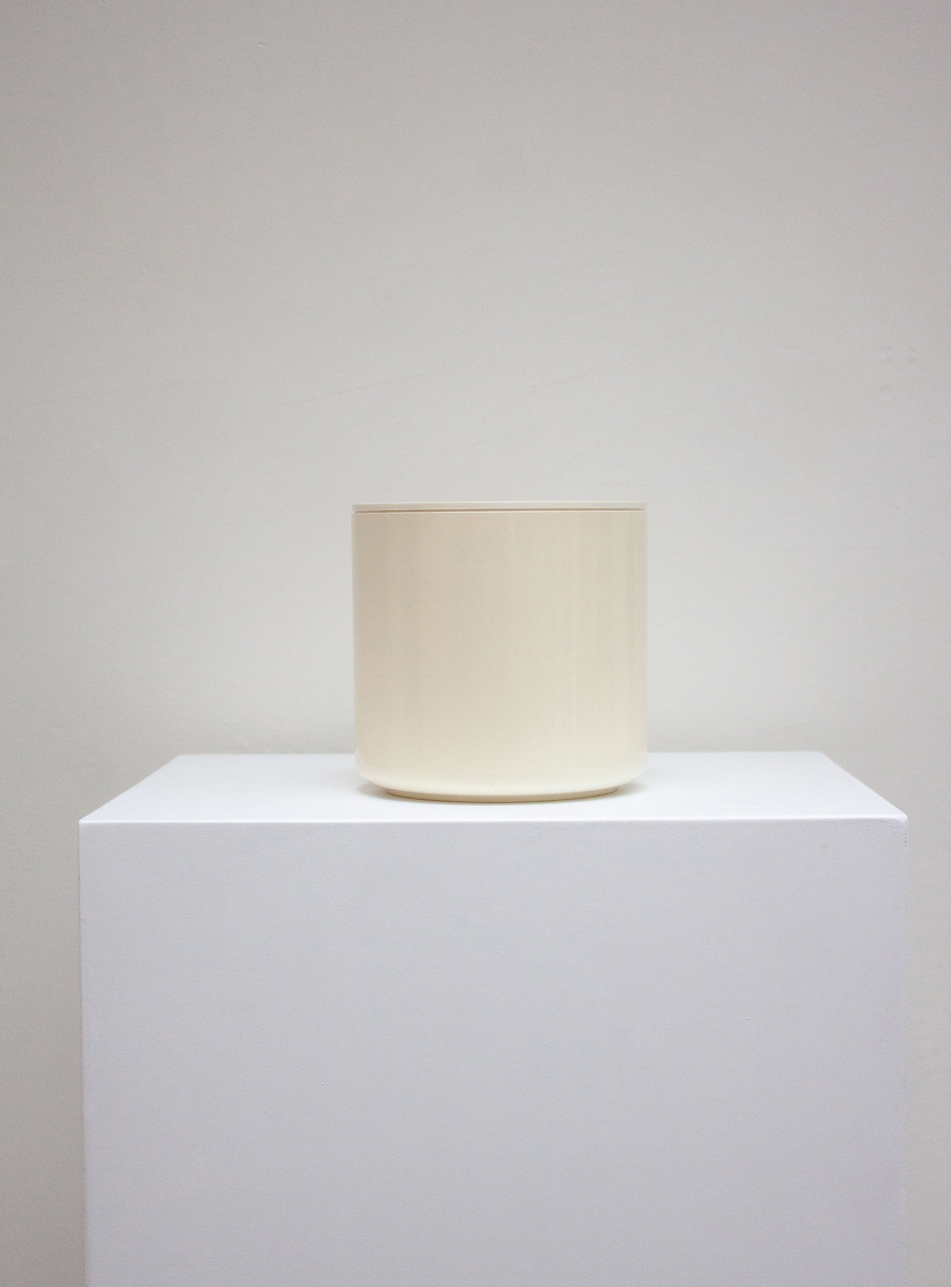 Crayonne Ice Bucket / Storage Container by Martin Roberts (White) - Image 4