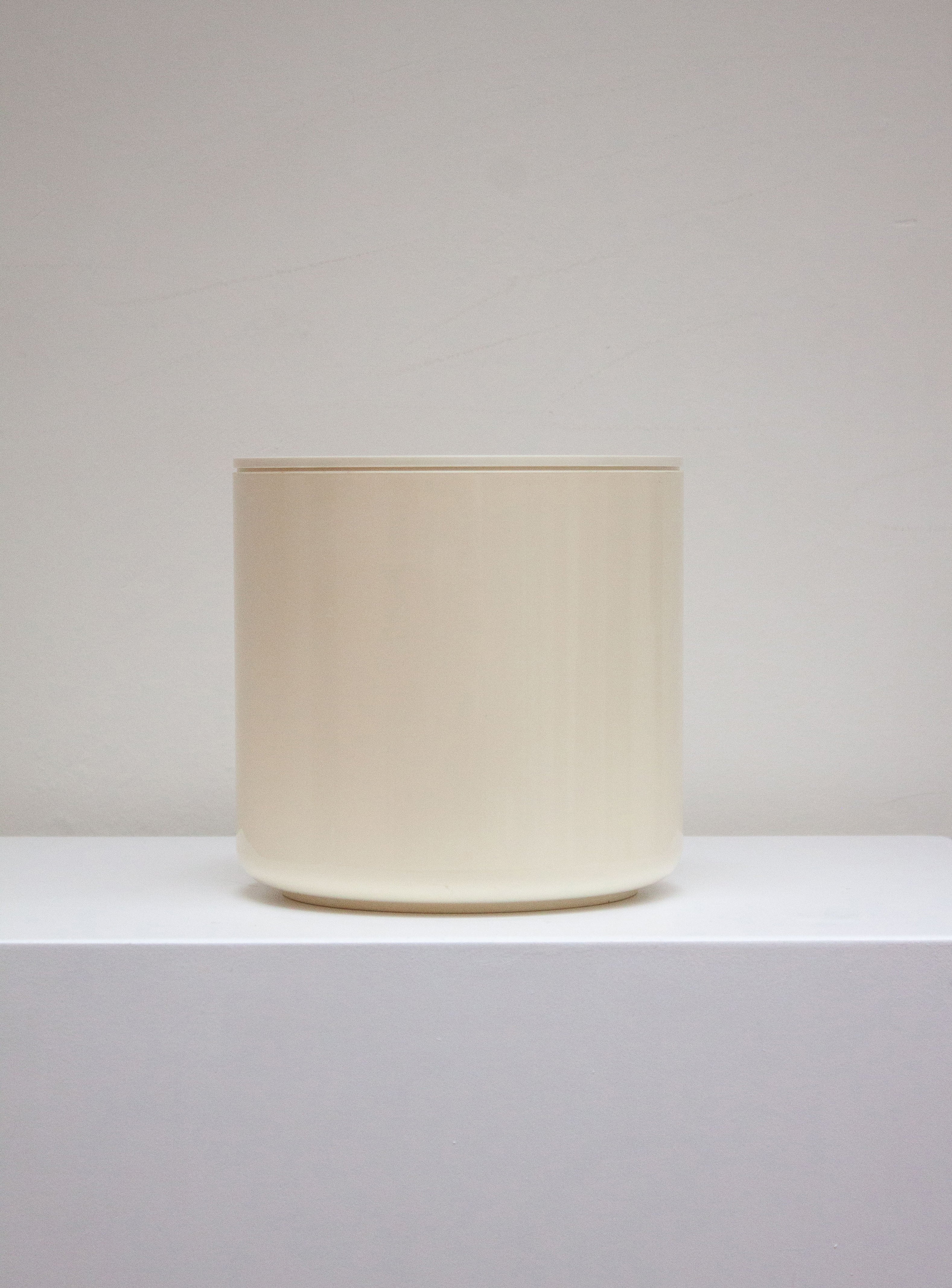 Crayonne Ice Bucket / Storage Container by Martin Roberts (White) - Image 5
