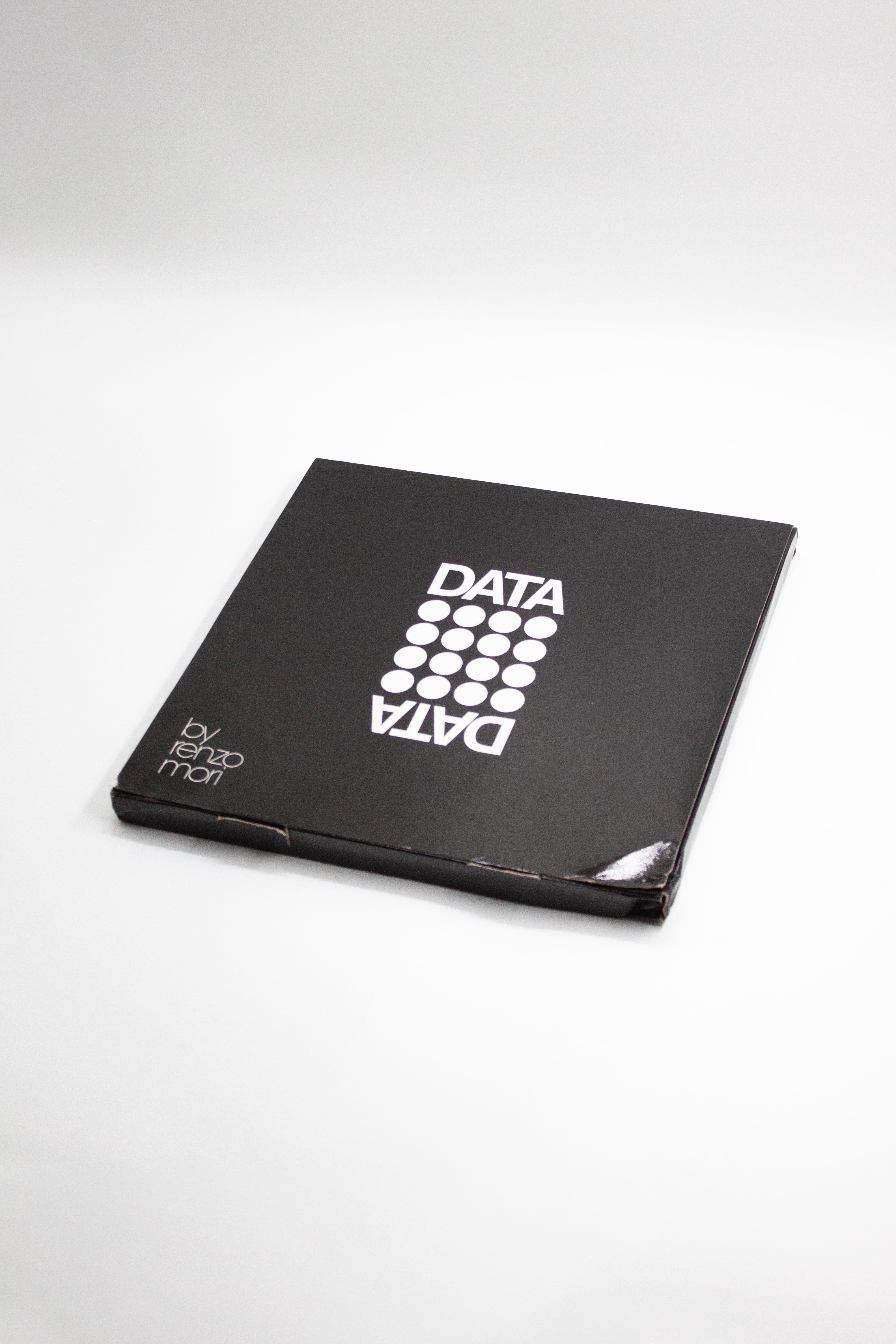 DATA Perpetual Calendar by Renzo Mori (Black) - Image 3