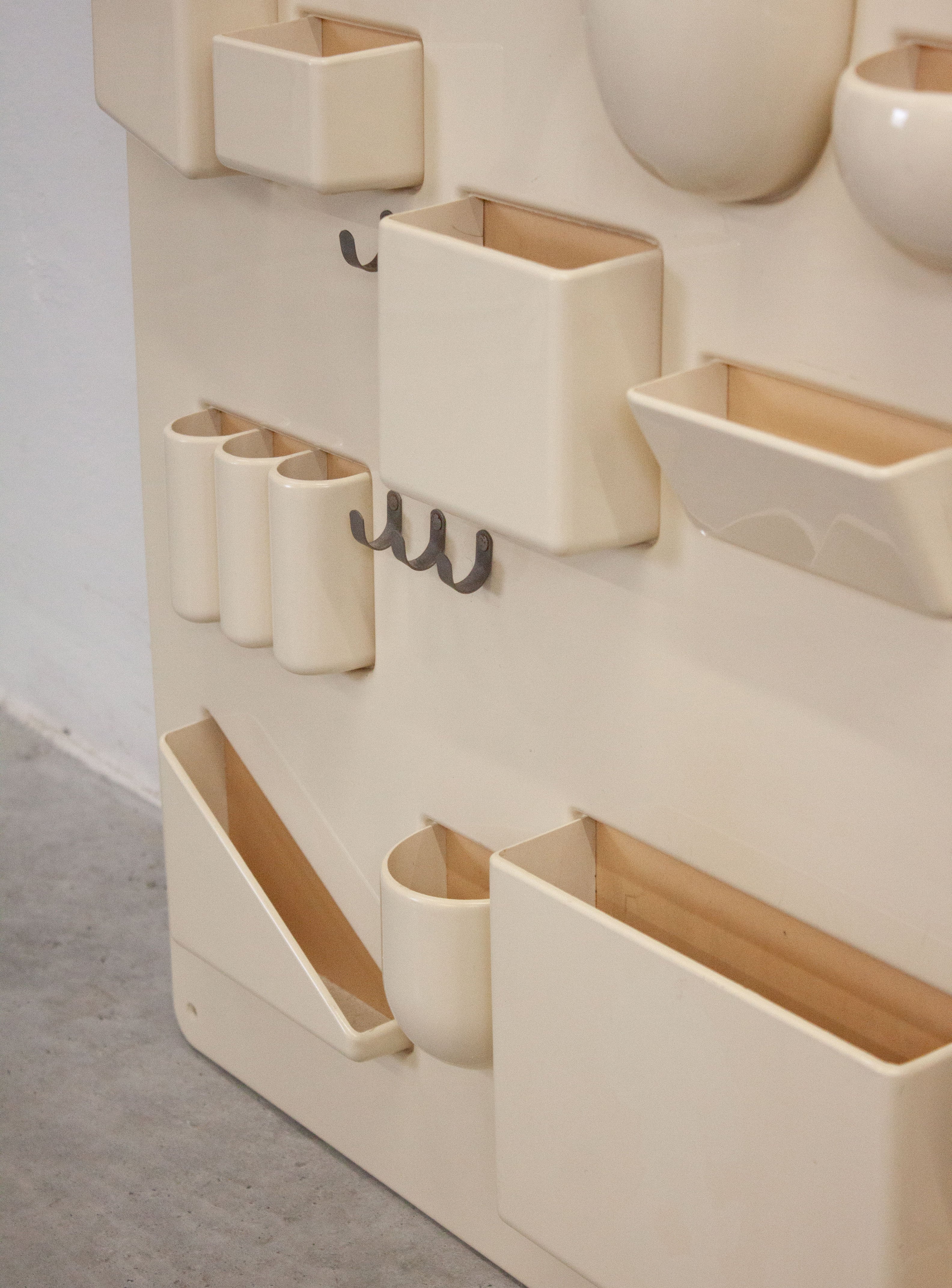 Design M Uten Silo I by Dorothee Maurer-Becker (Cream) - Image 15
