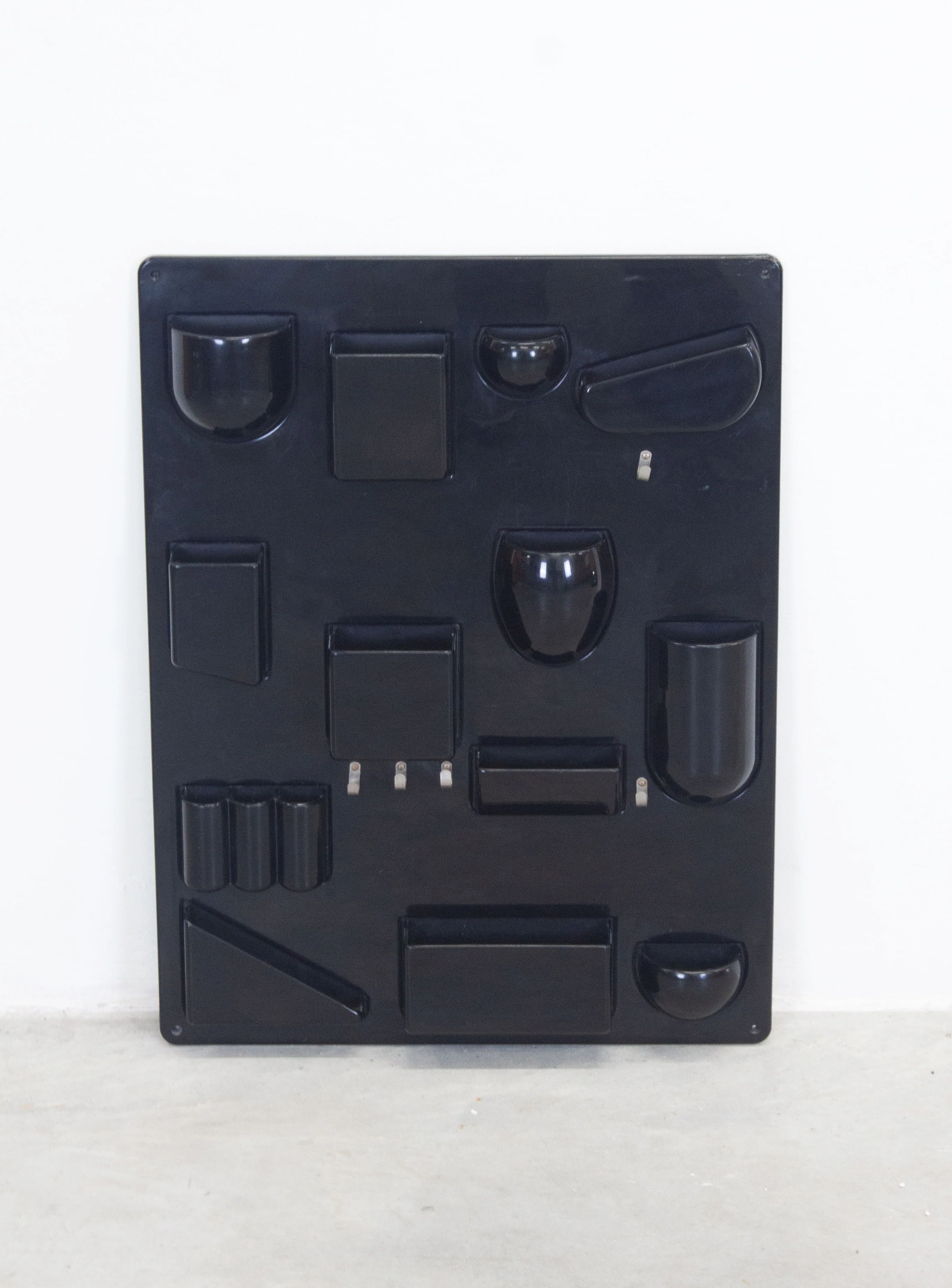 Design M Uten Silo II by Dorothee Maurer-Becker (Black) - Image 12