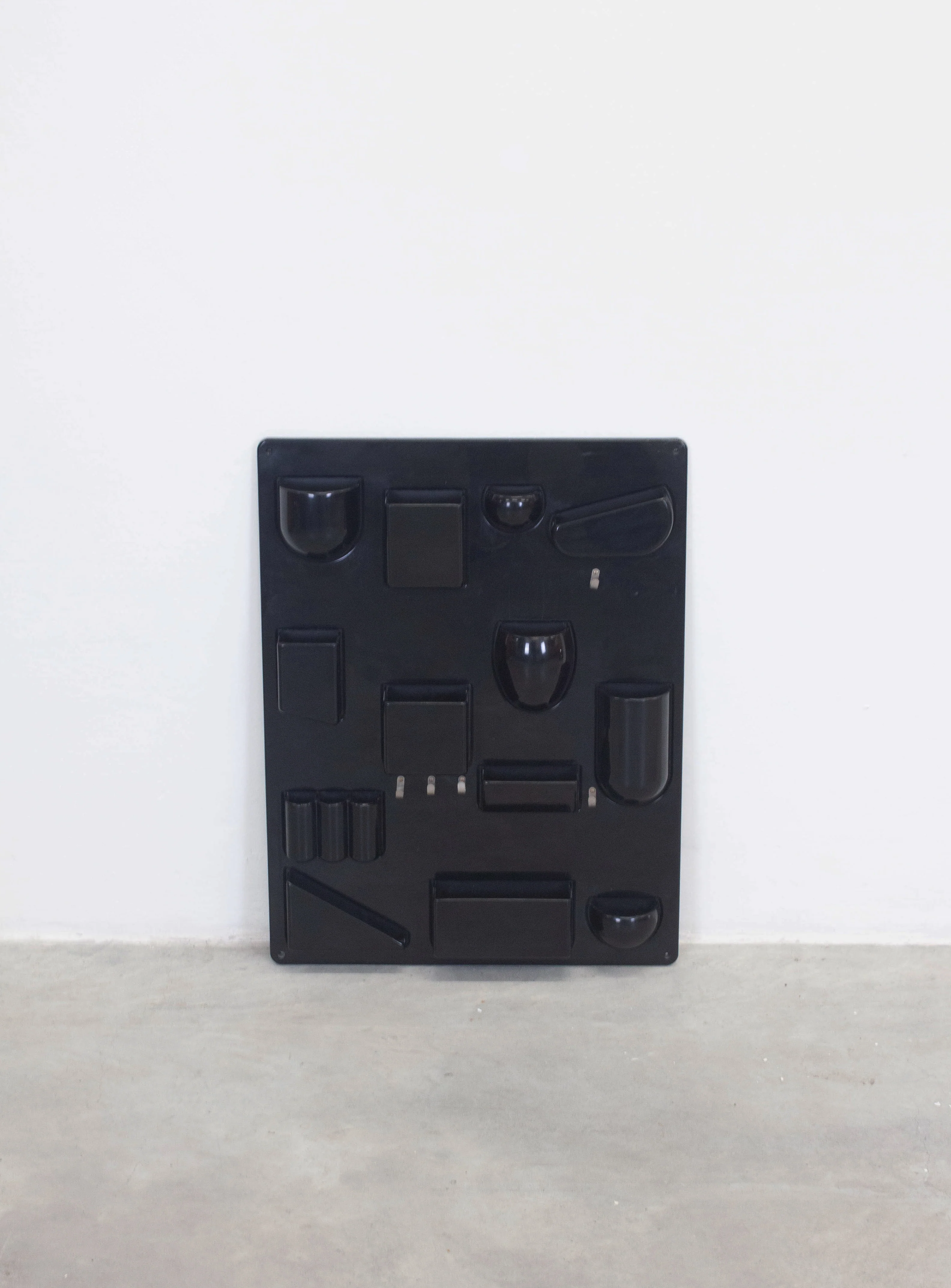 Design M Uten Silo II by Dorothee Maurer-Becker (Black) - Image 13