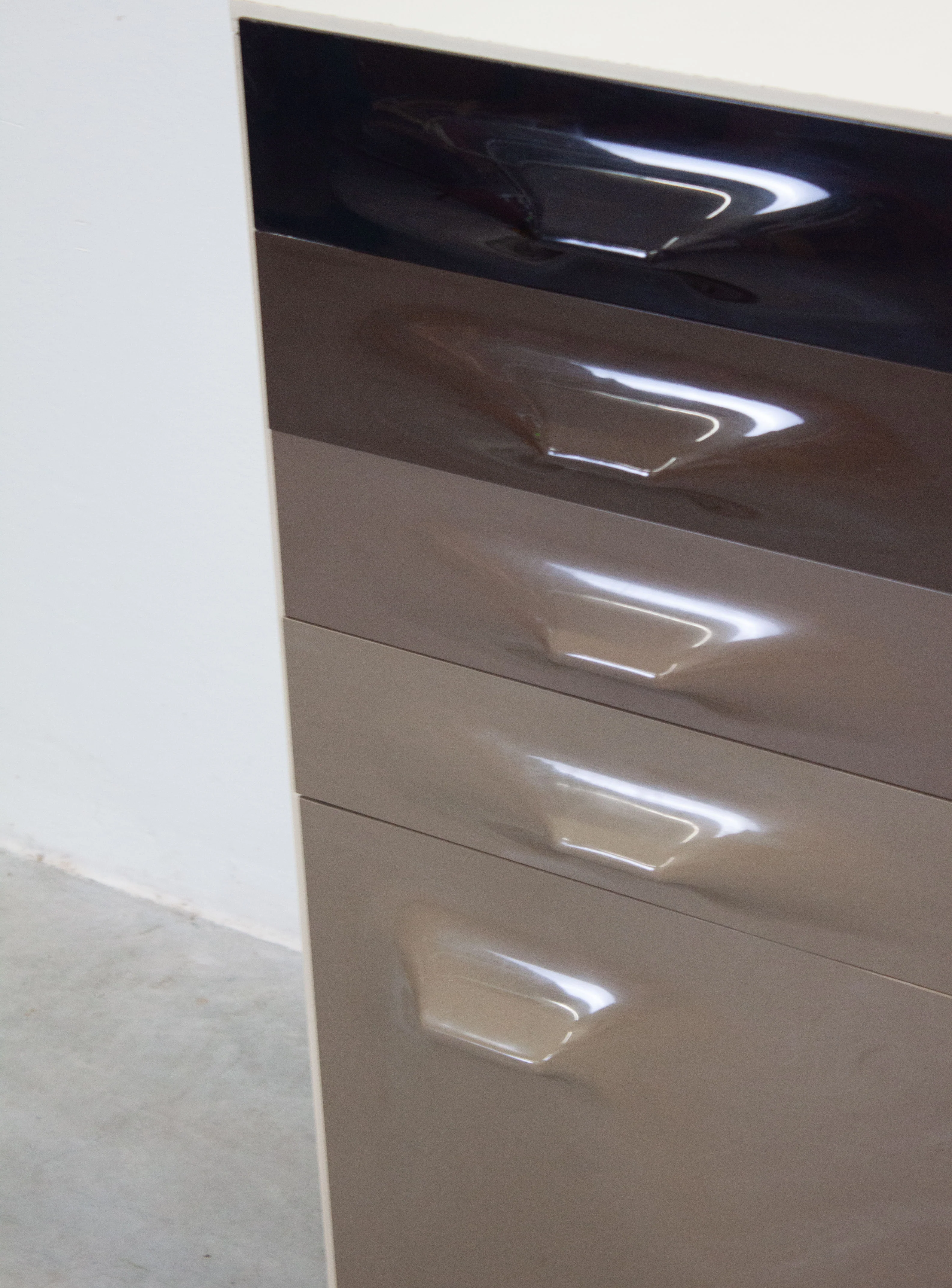 Doubinsky Frères DF2000 Bar Cabinet by Raymond Loewy - Image 10