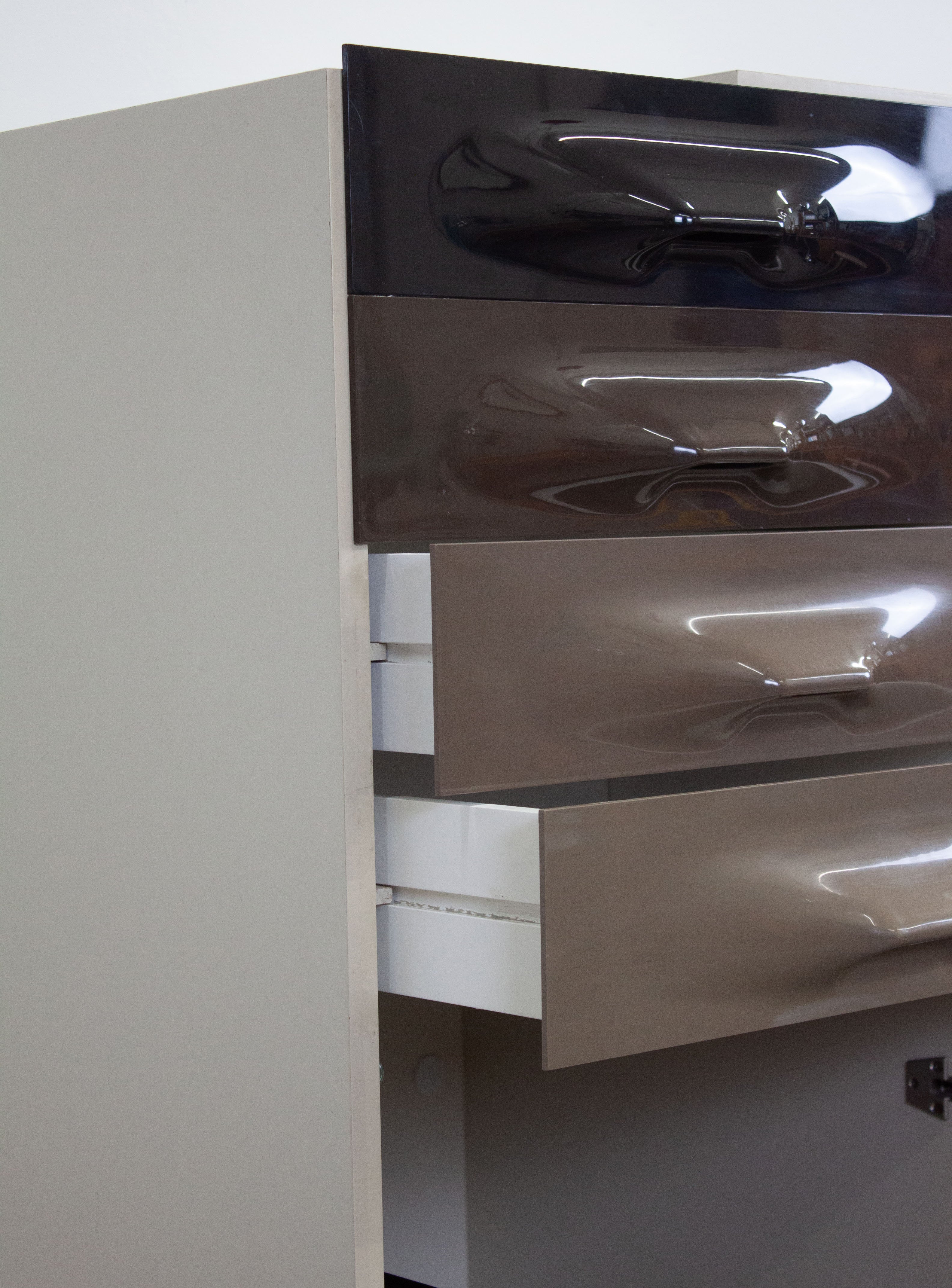 Doubinsky Frères DF2000 Bar Cabinet by Raymond Loewy - Image 25