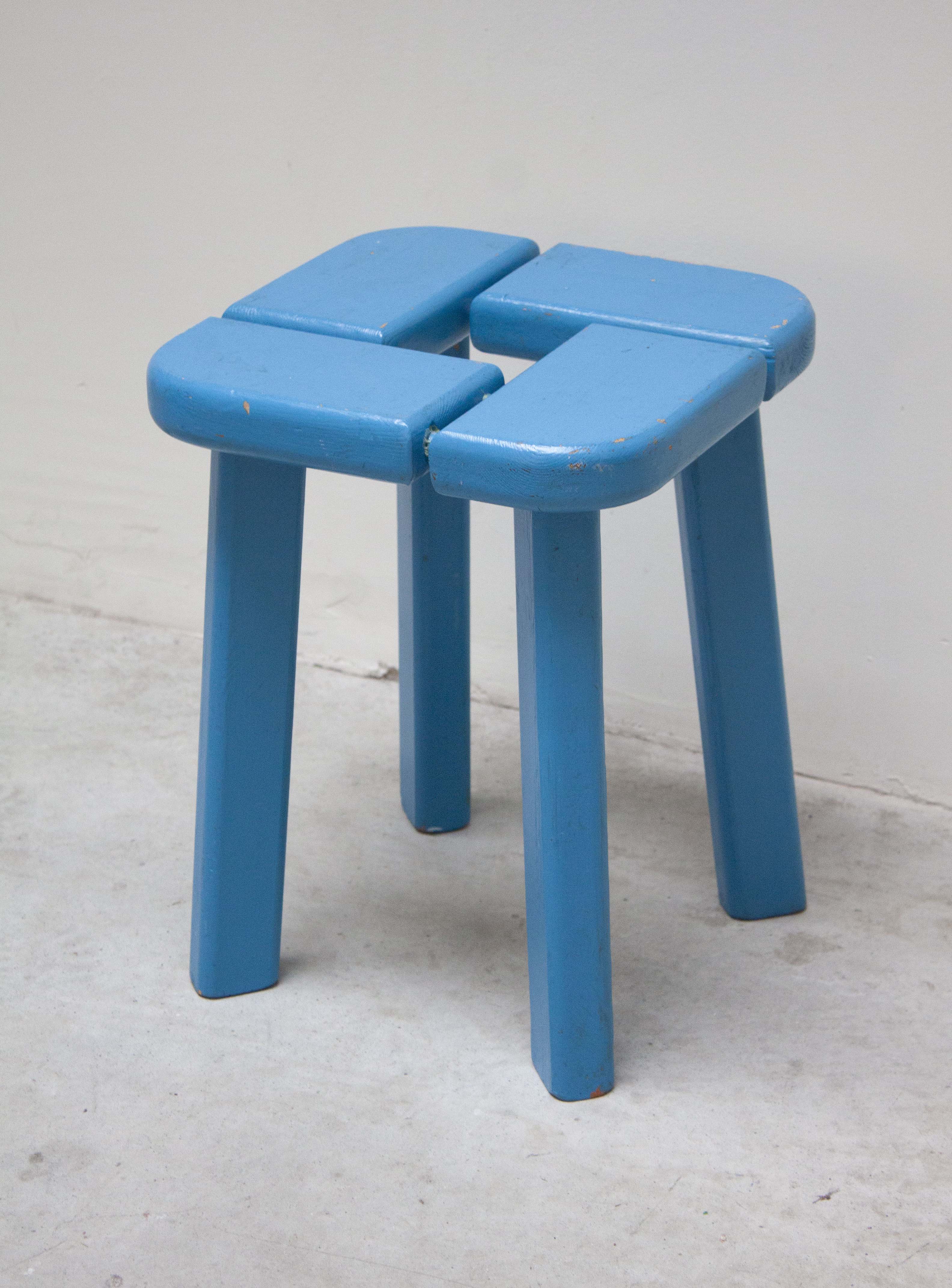 Finnsauna Lagerholm Pine Stool (Light Blue) - Image 5
