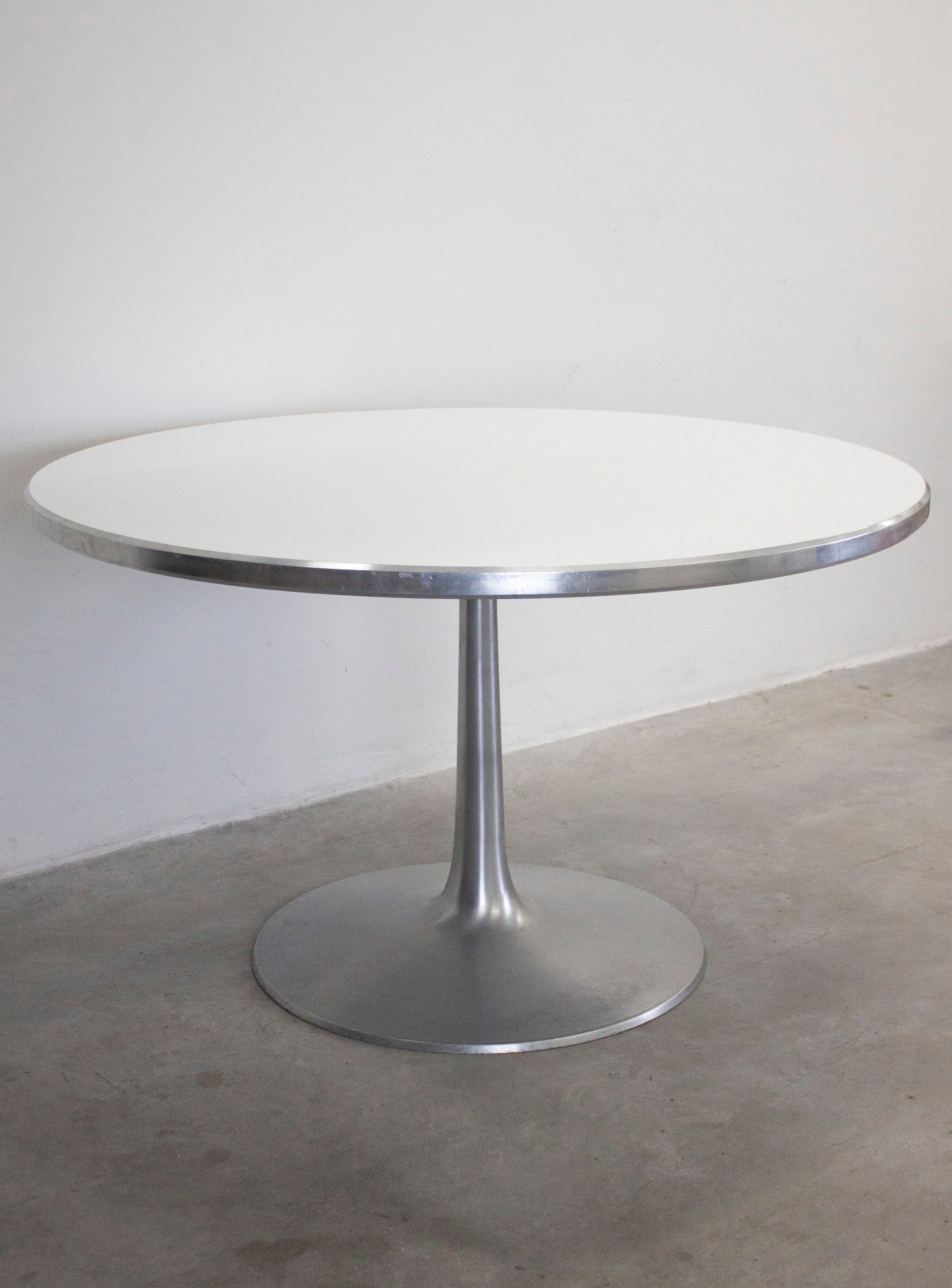 France & Son Tulip Dining Table by Poul Cadovius (White) - Image 10