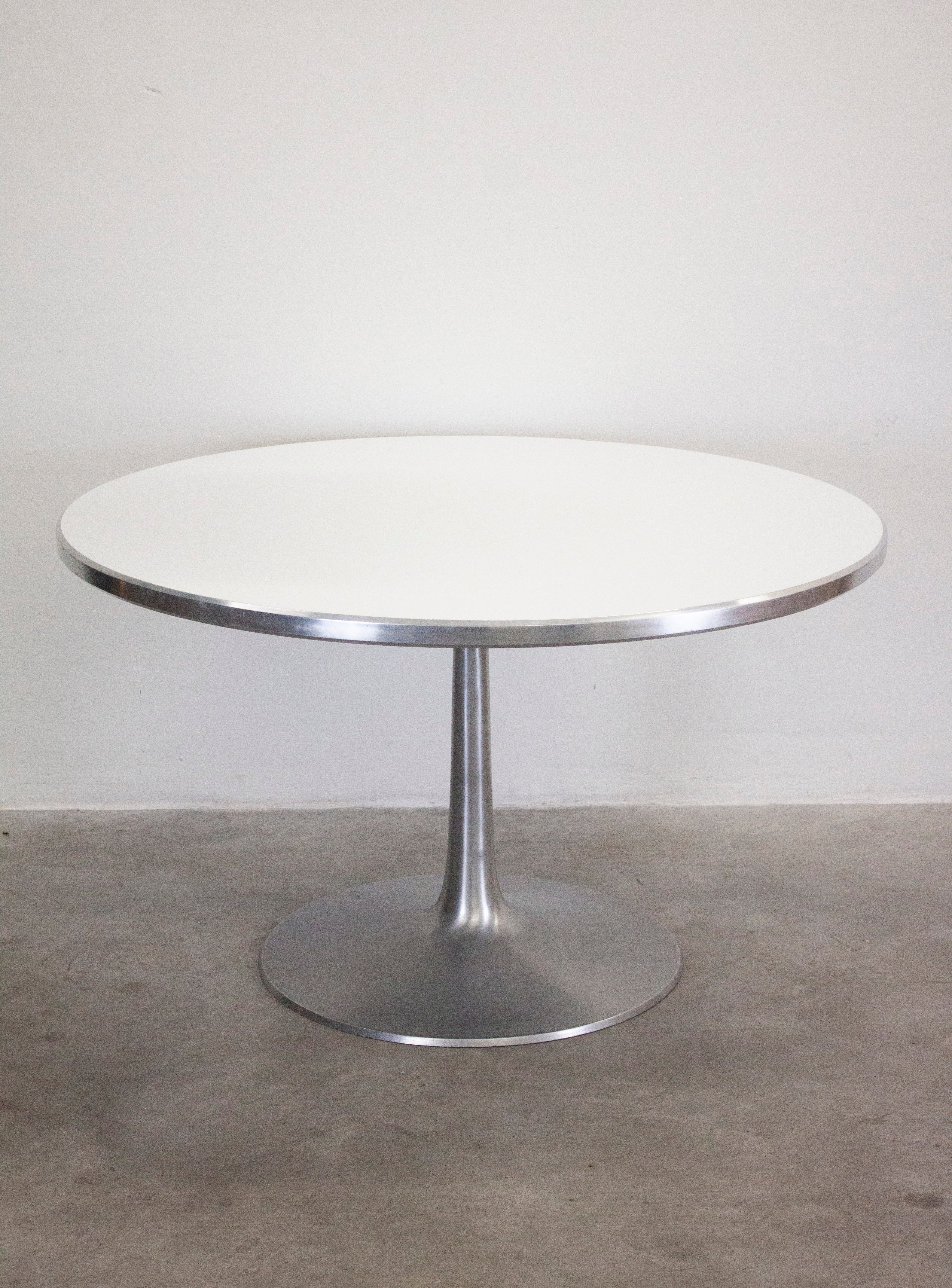 France & Son Tulip Dining Table by Poul Cadovius (White) - Image 2