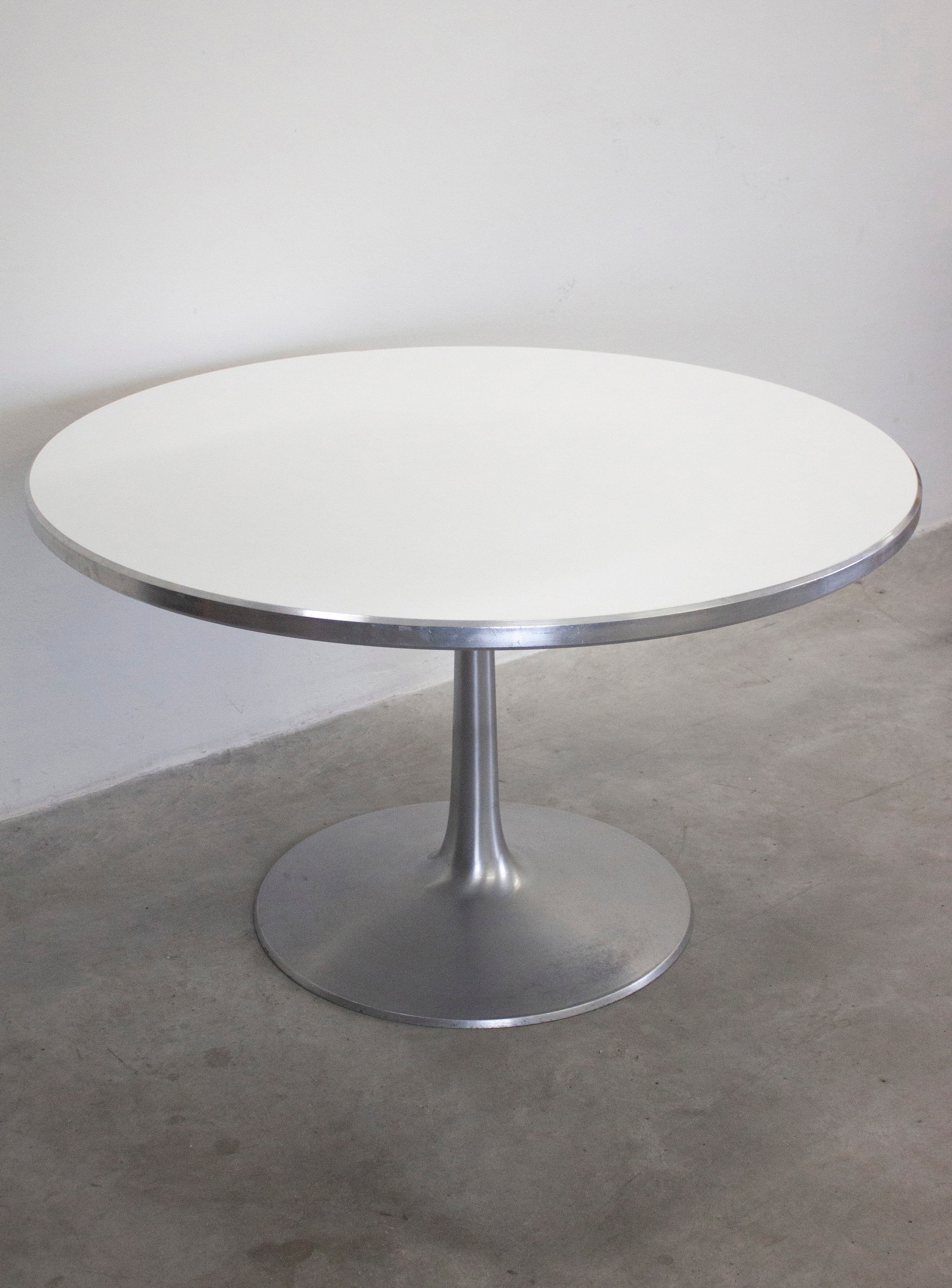 France & Son Tulip Dining Table by Poul Cadovius (White) - Image 9