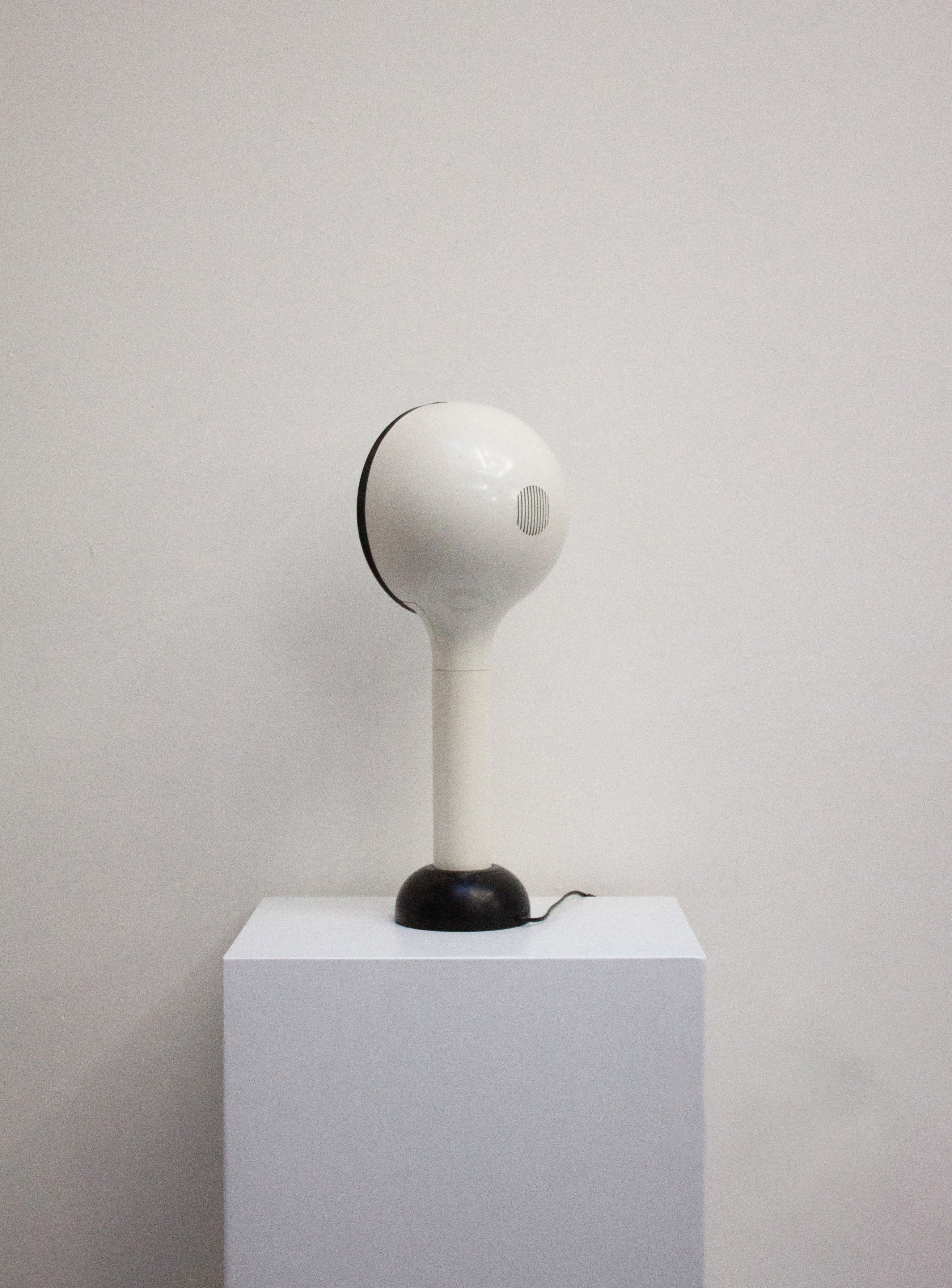 Francesconi Drive Table Lamp by Adalberto Dal Lago & Adam Thiani (White) - Image 11