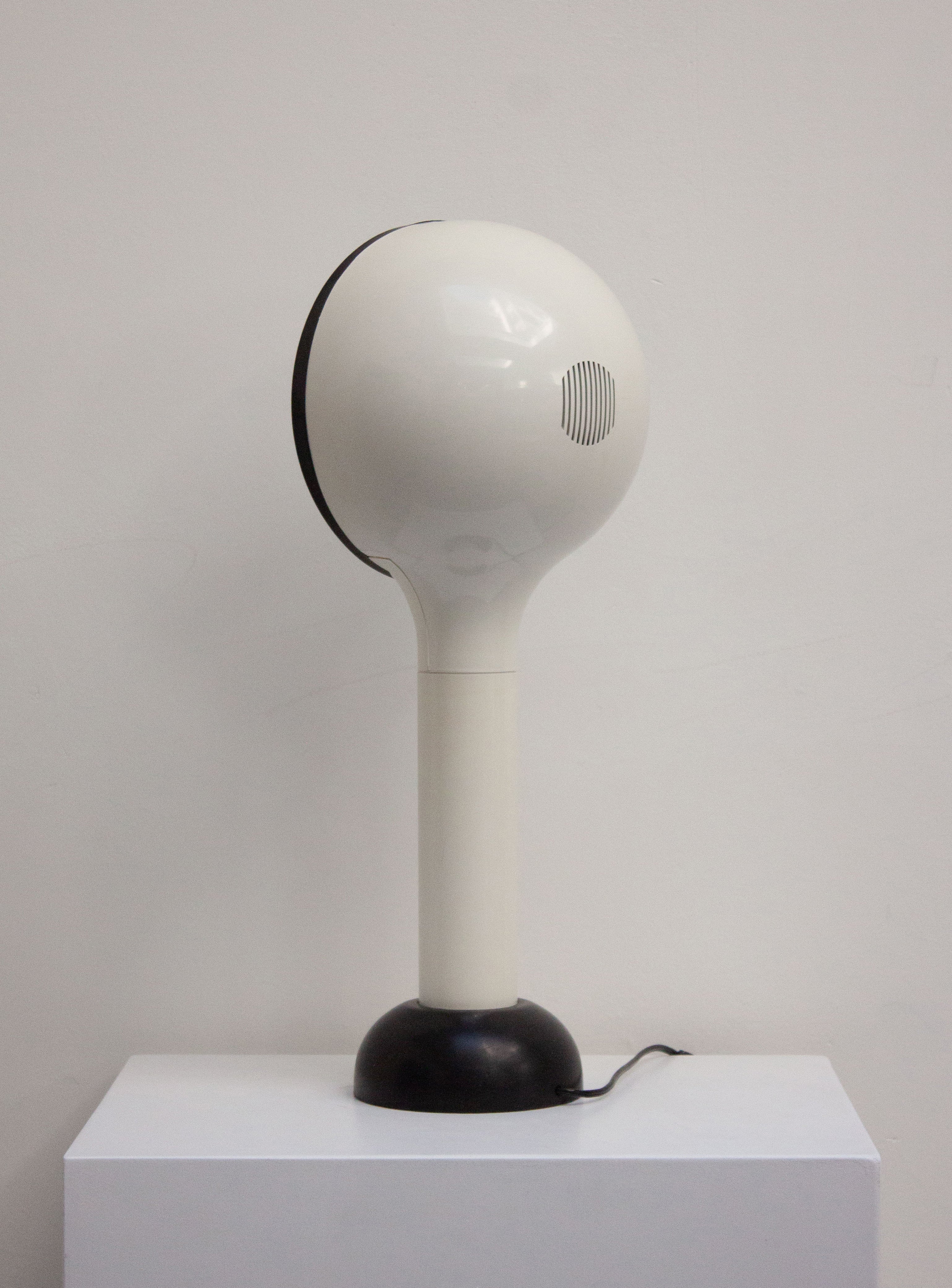 Francesconi Drive Table Lamp by Adalberto Dal Lago & Adam Thiani (White) - Image 9