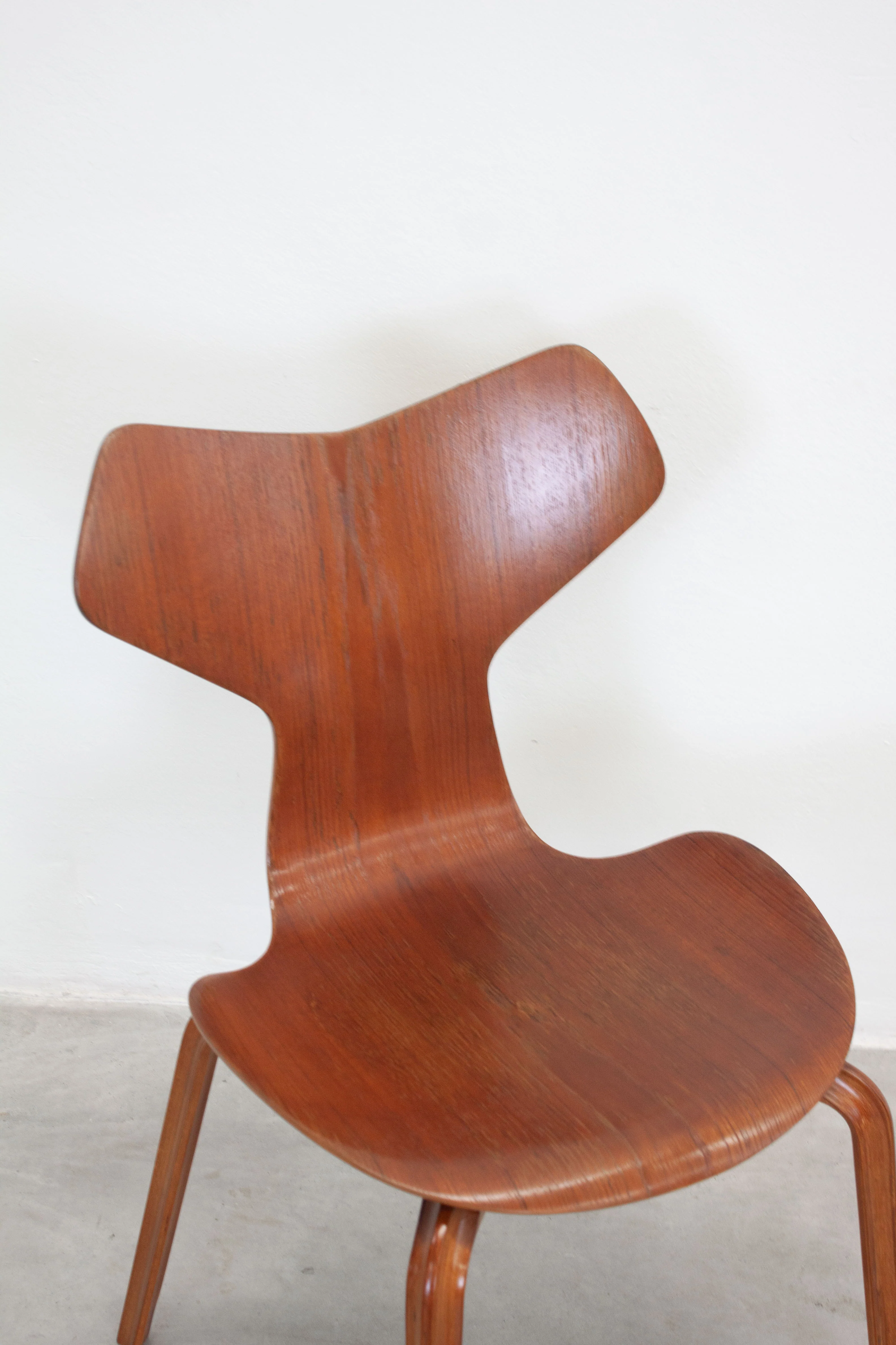 Fritz Hansen Grand Prix Dining Chair by Arne Jacobsen - Image 10
