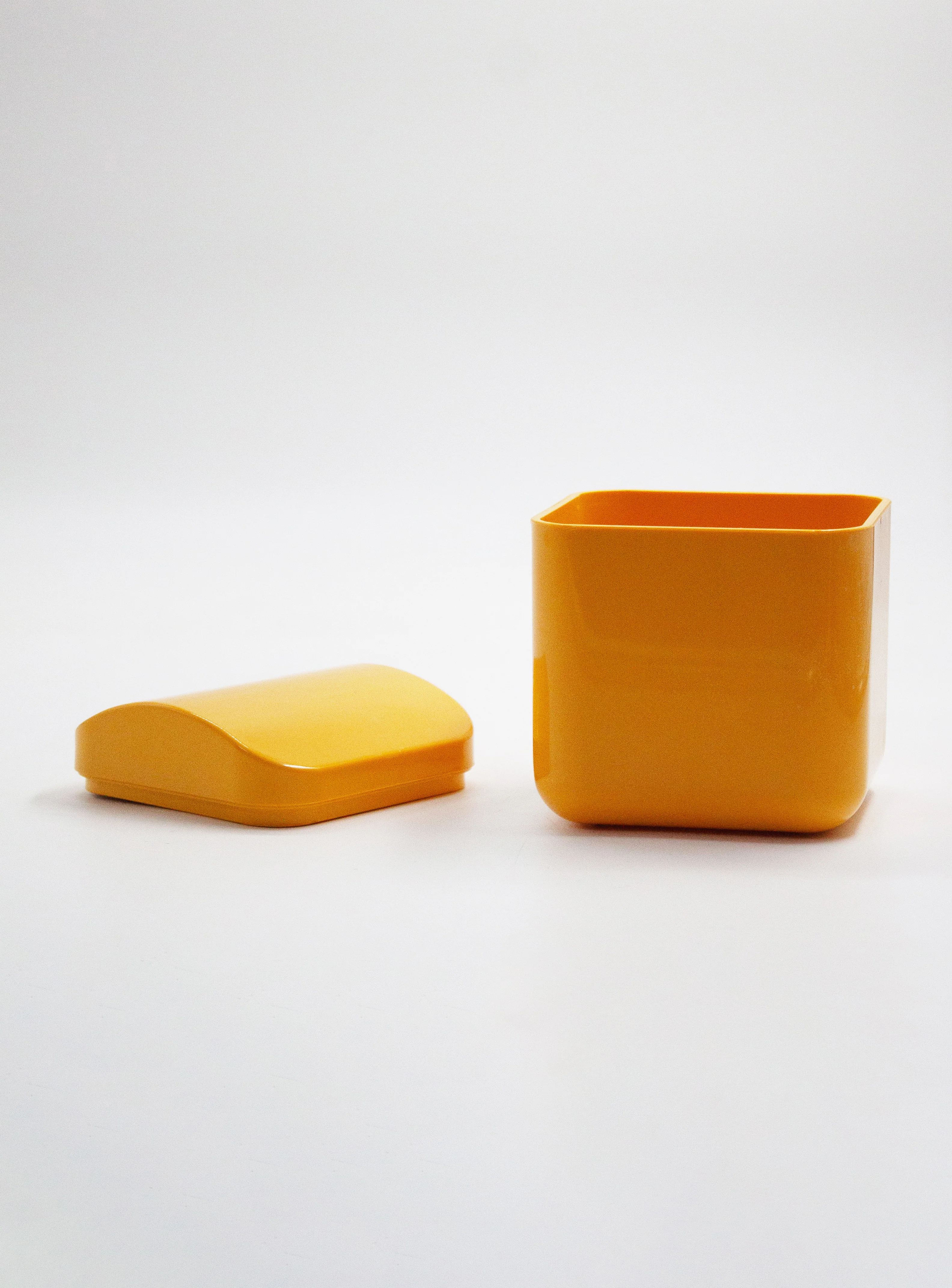Gedy Small Container / Jar by Makio Hasuike (Yellow) - Image 10