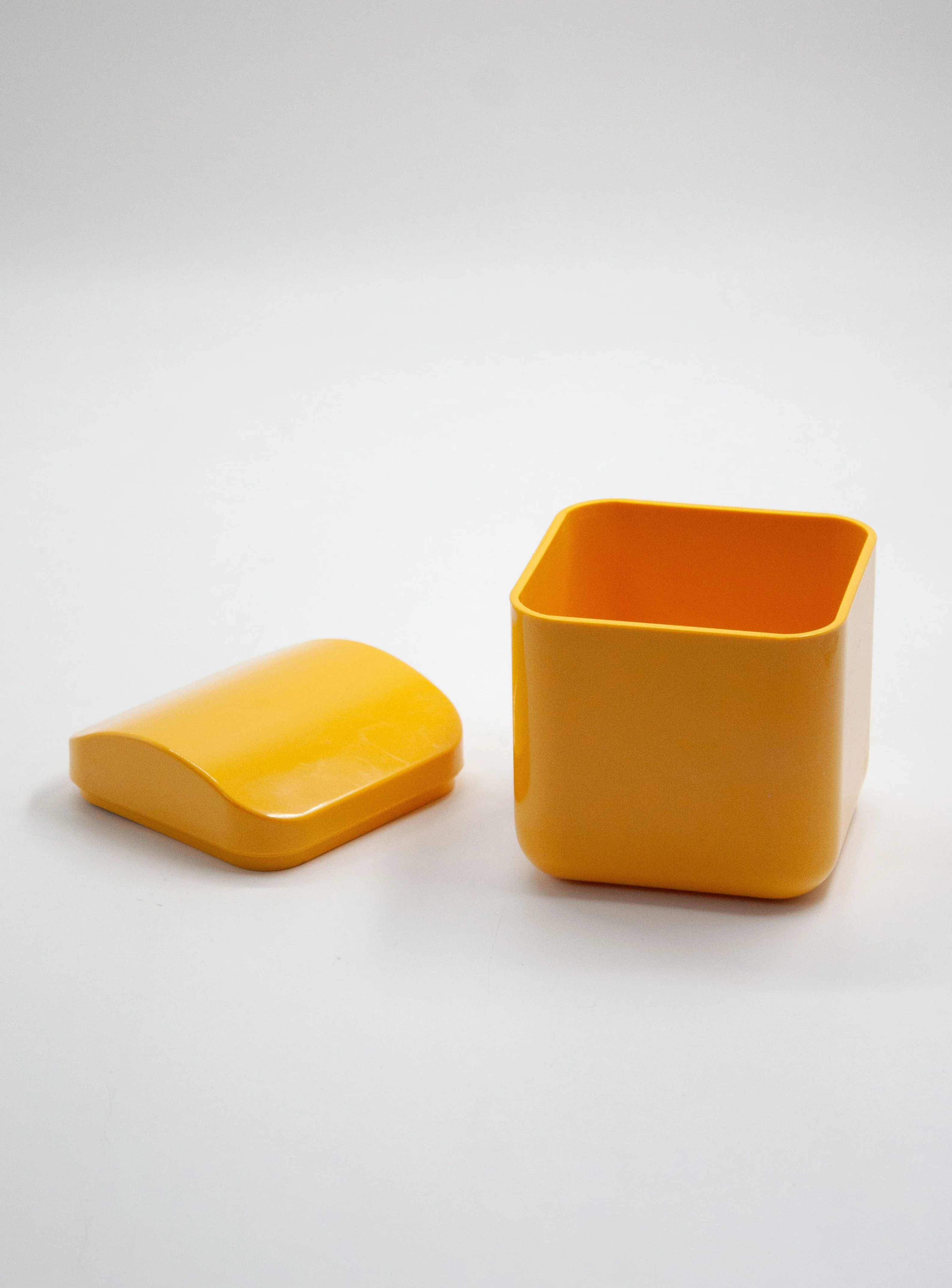 Gedy Small Container / Jar by Makio Hasuike (Yellow) - Image 8