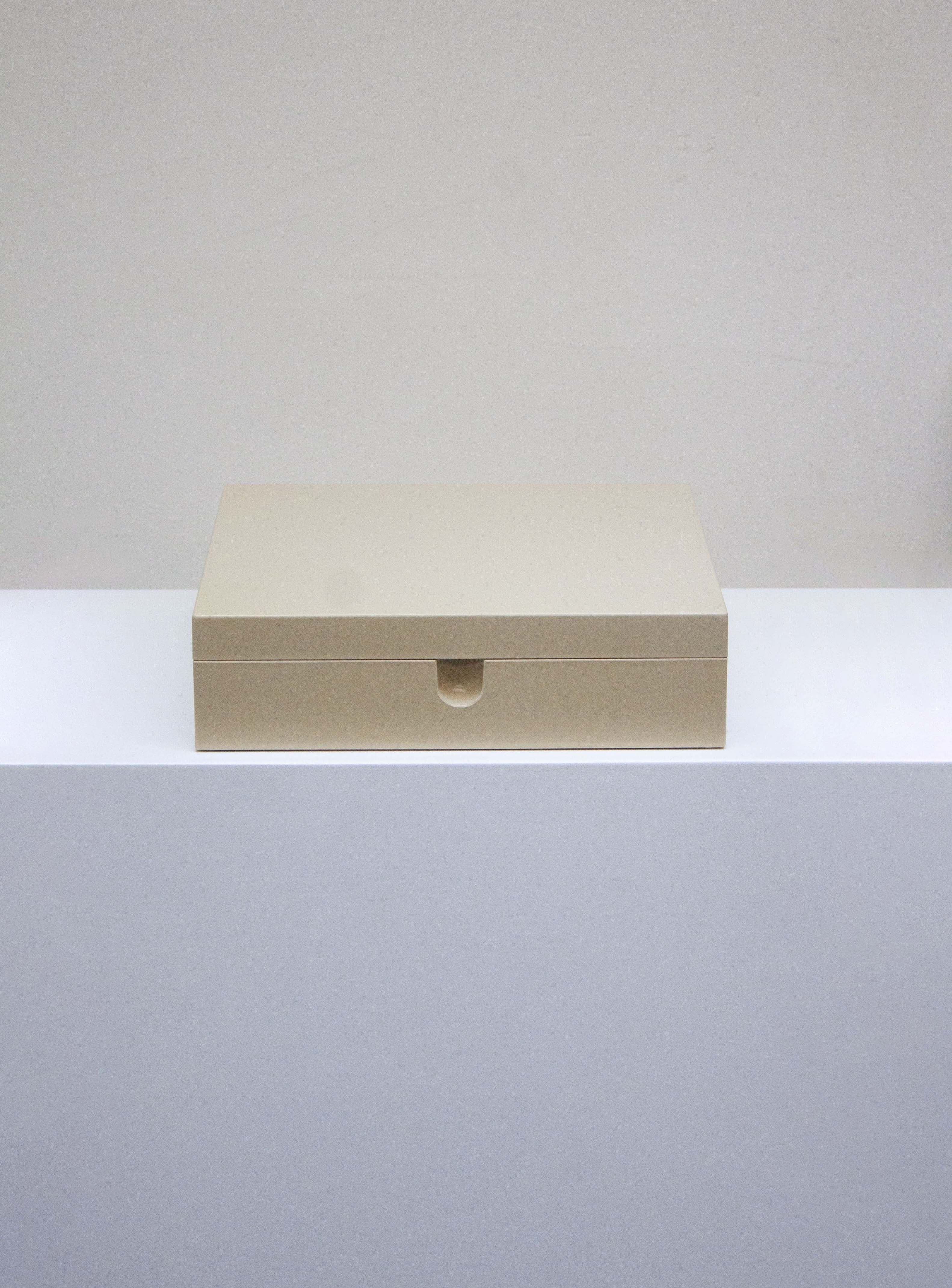 Gedy Vanity Box with Mirror by Makio Hasuike (Beige) - Image 5