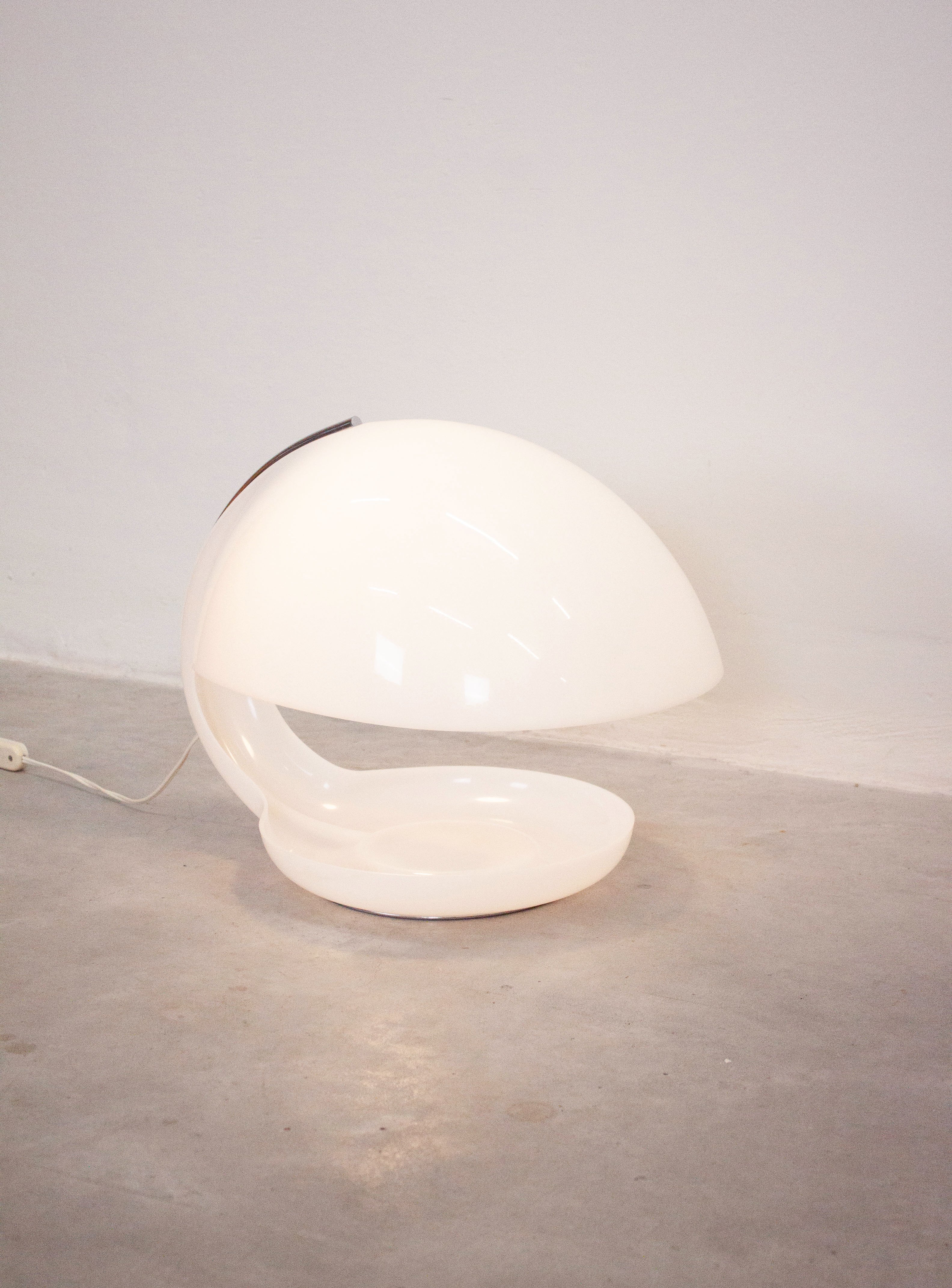 Guzzini Fiona Table Lamp by Luigi Massoni - Image 14