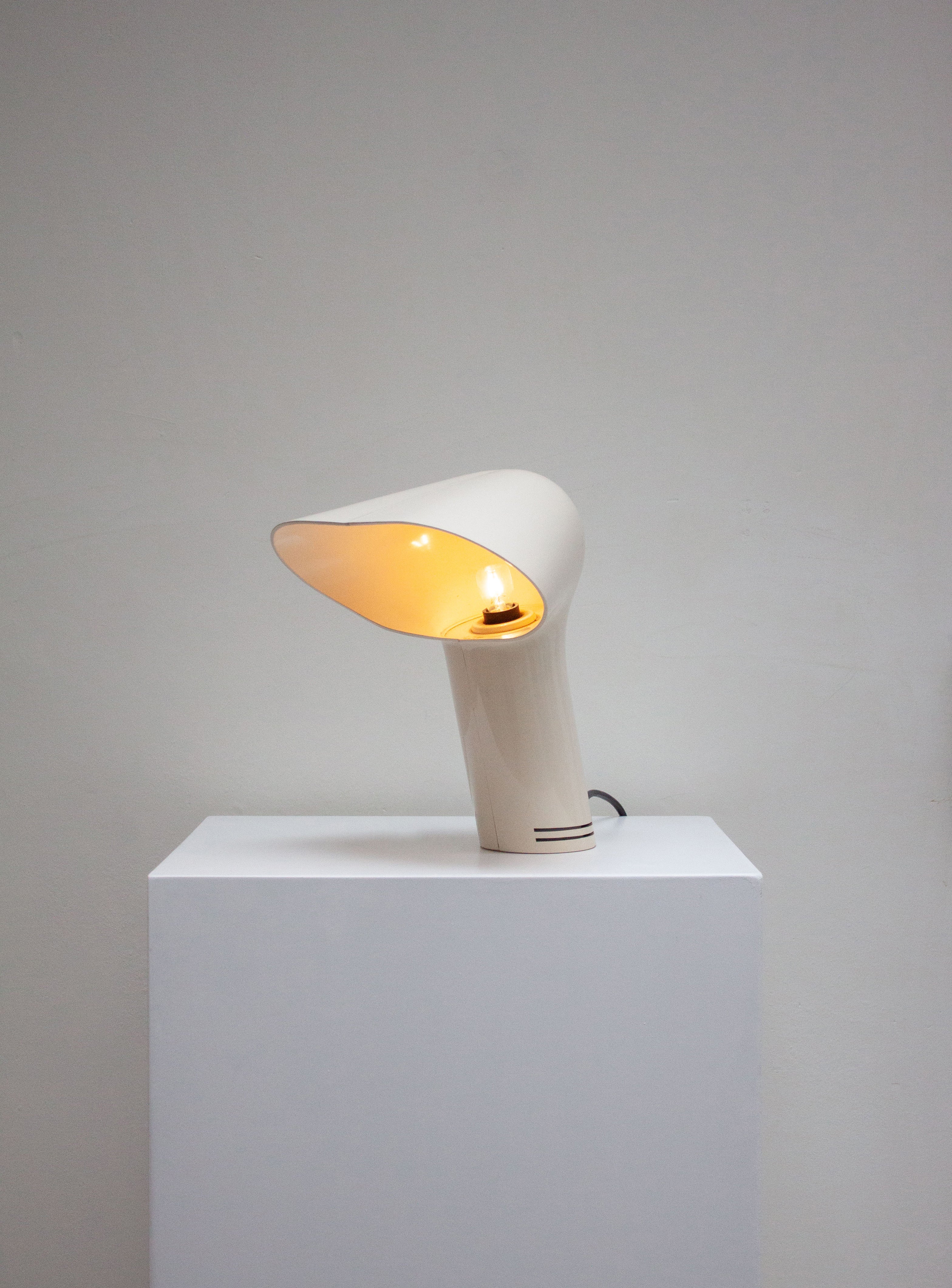 Guzzini Sorella Desk Lamp by Harvey Guzzini (White) - Image 11