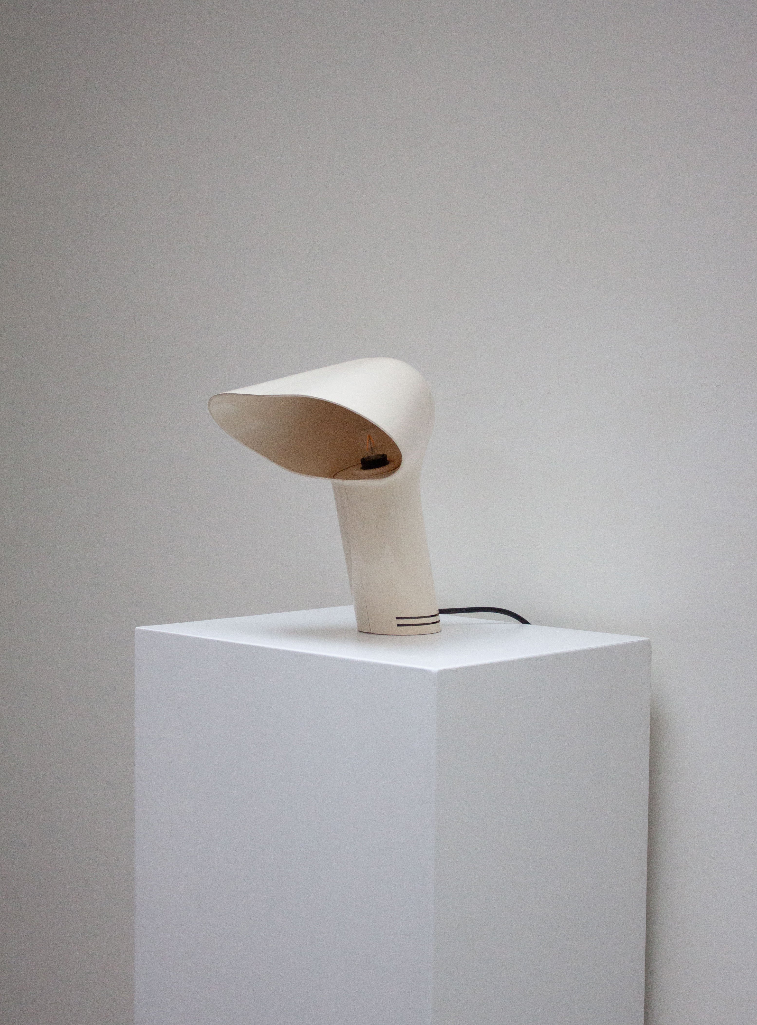 Guzzini Sorella Desk Lamp by Harvey Guzzini (White) - Image 15