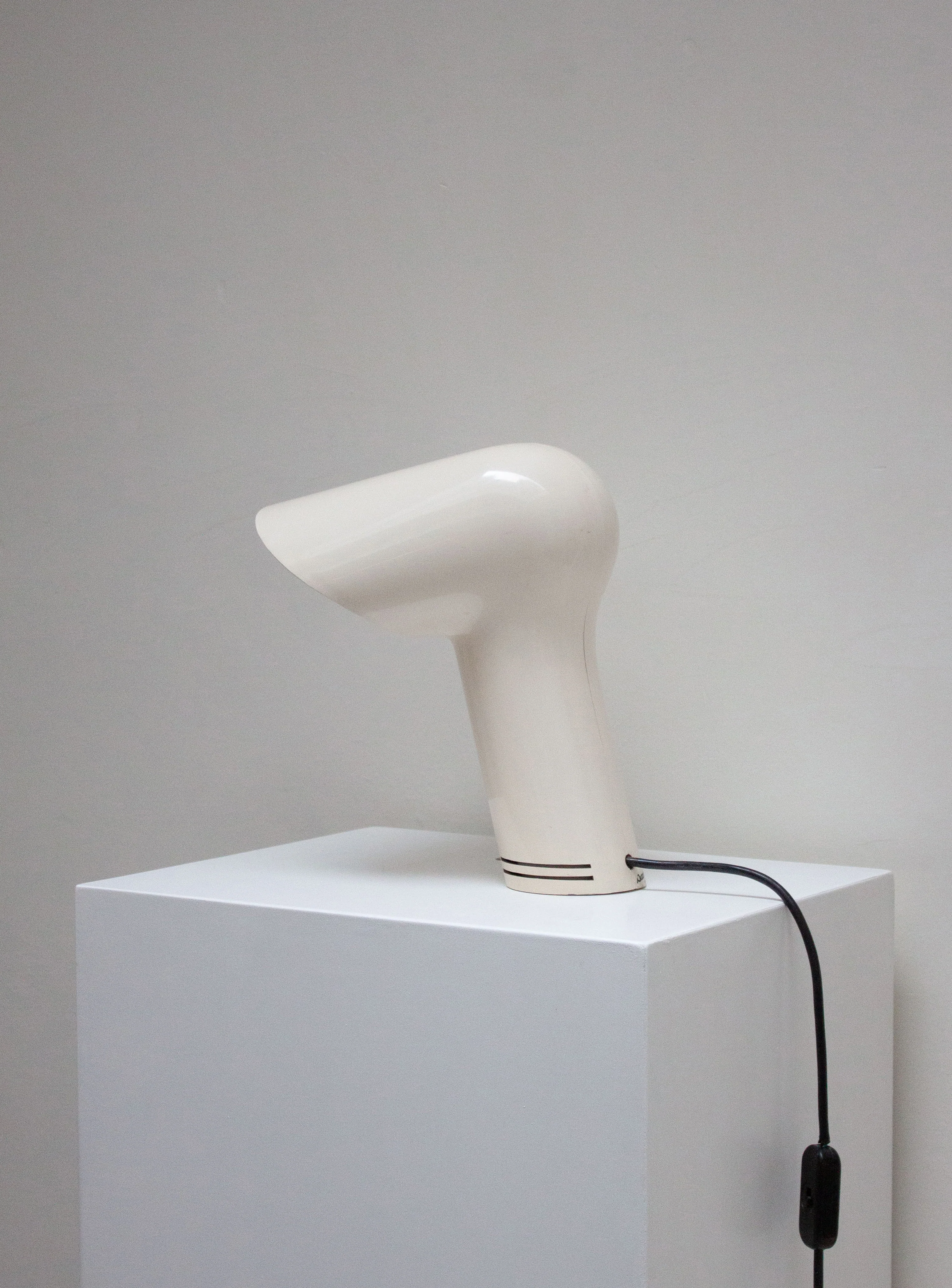Guzzini Sorella Desk Lamp by Harvey Guzzini (White) - Image 23