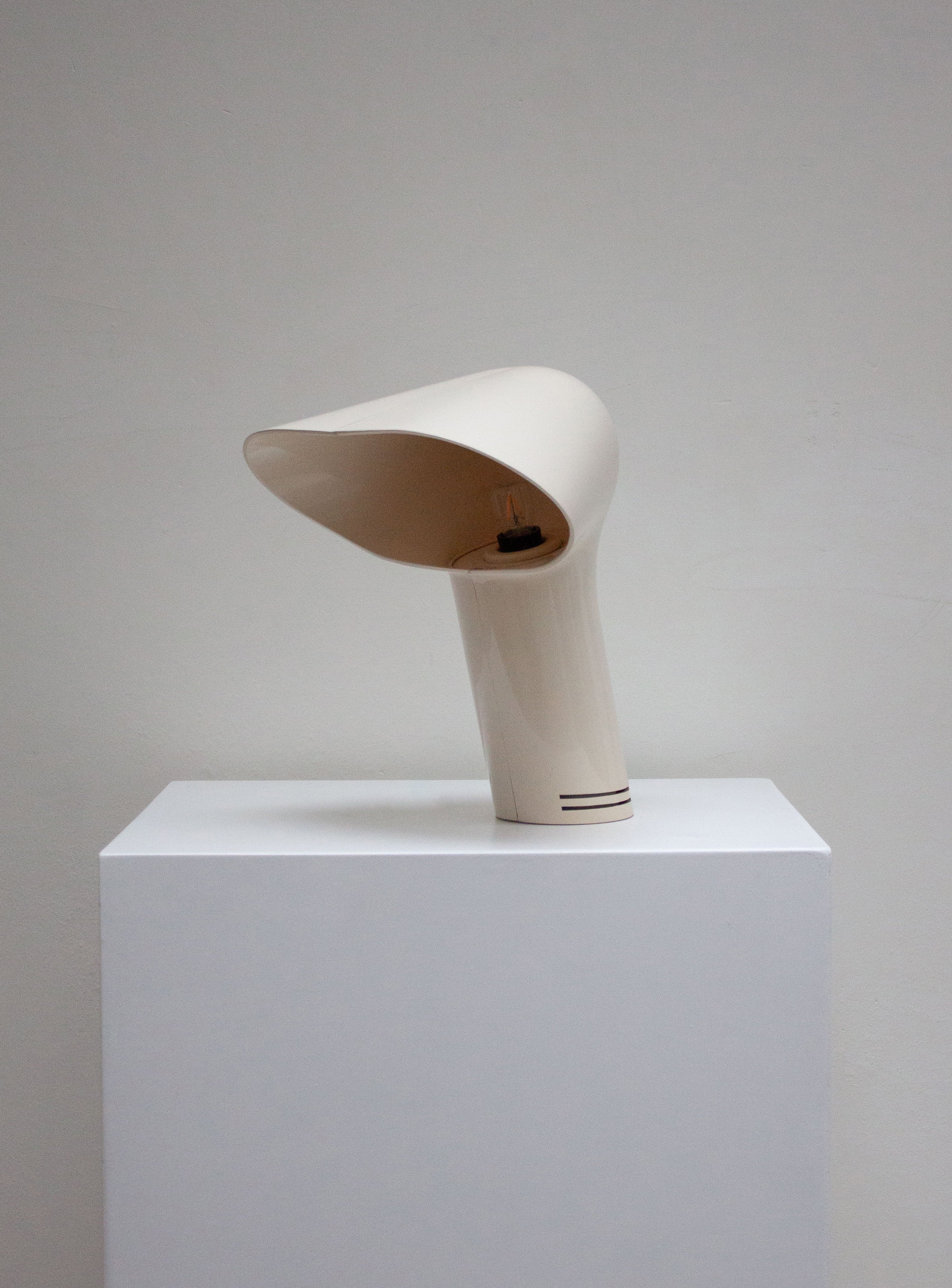 Guzzini Sorella Desk Lamp by Harvey Guzzini (White) - Image 5