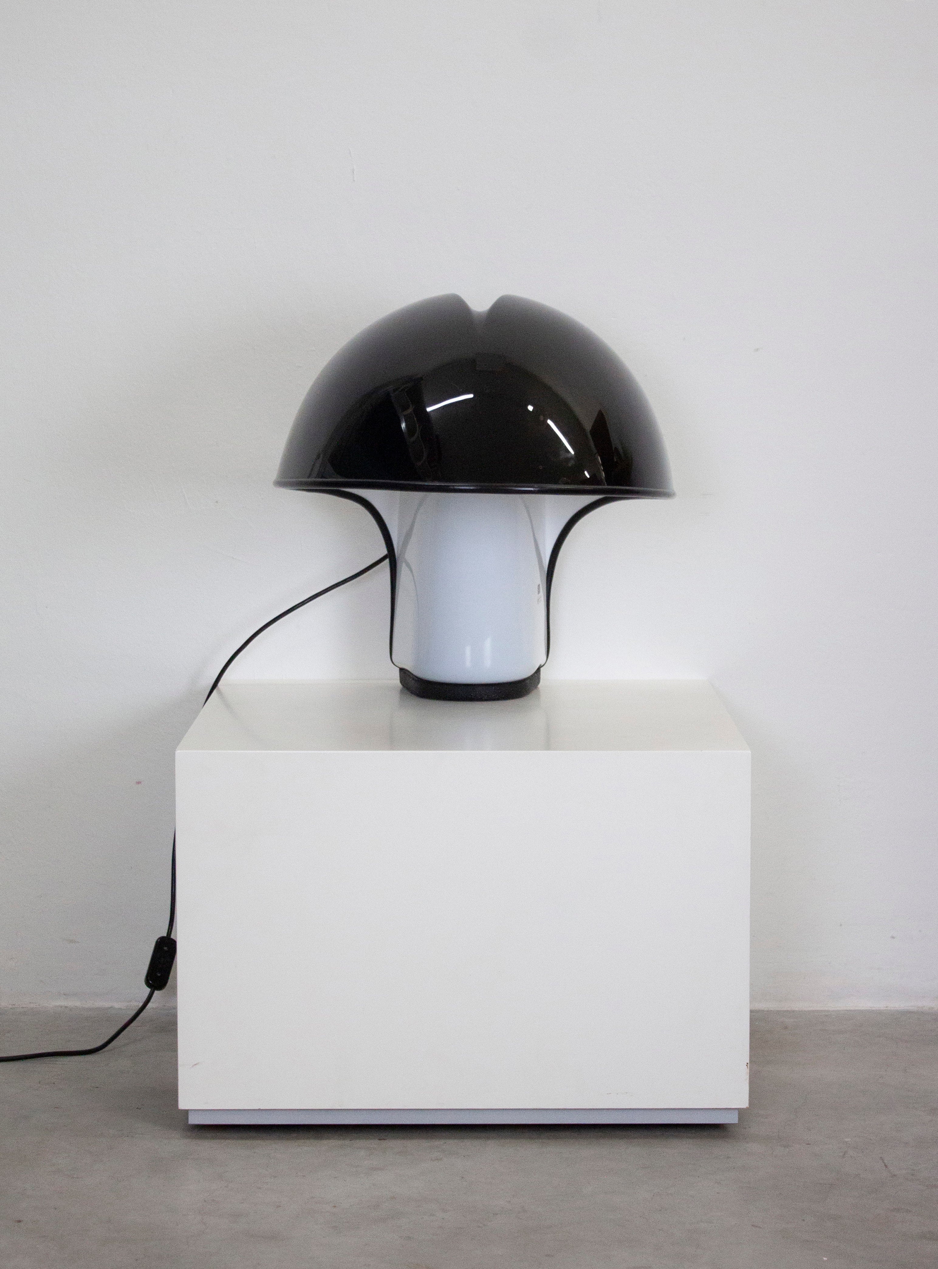 Harvey Guzzini Albanella Table Lamp by Sergio Brazzoli & Ermanno Lampa (Black) - Image 11