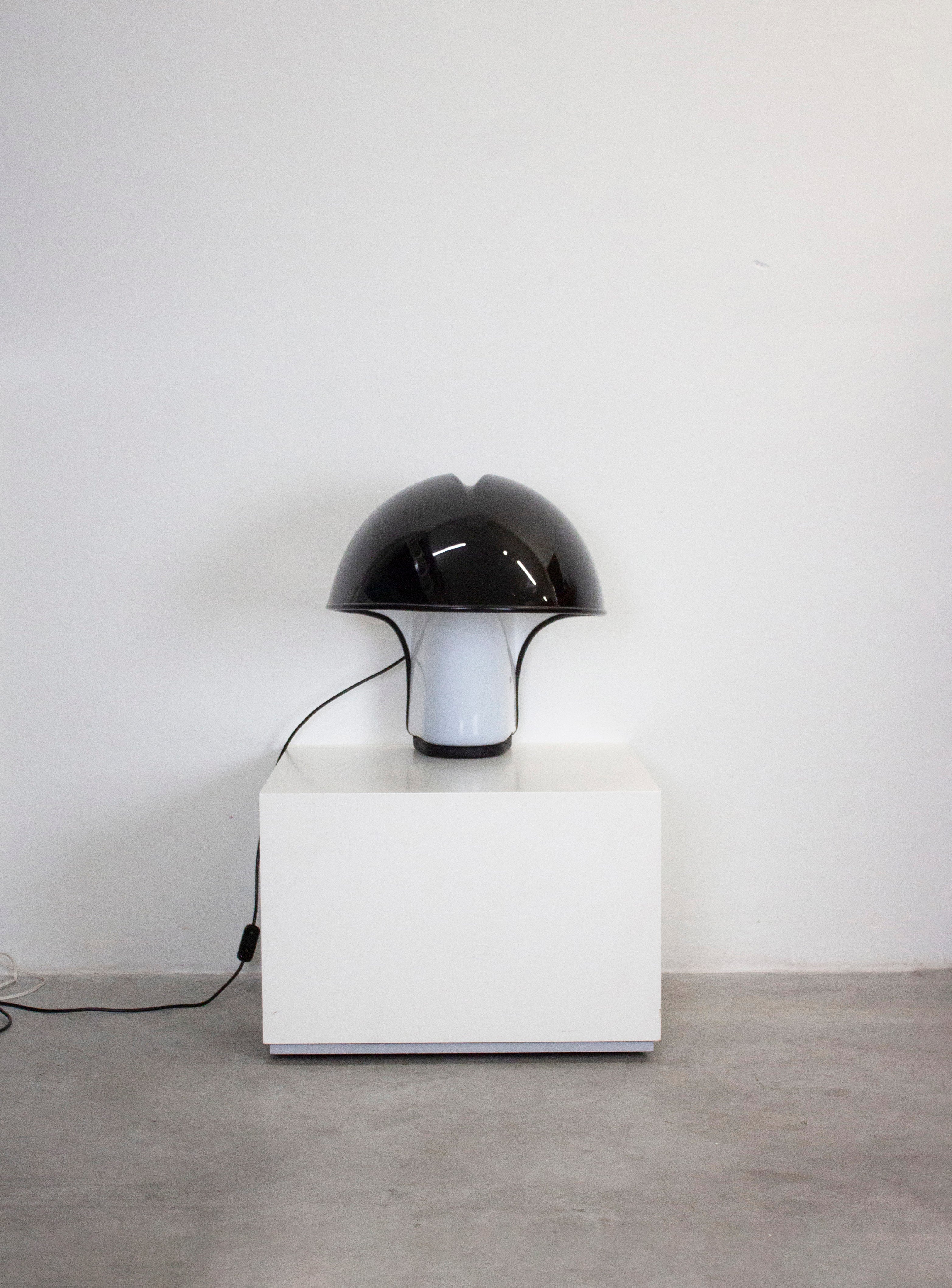 Harvey Guzzini Albanella Table Lamp by Sergio Brazzoli & Ermanno Lampa (Black) - Image 12