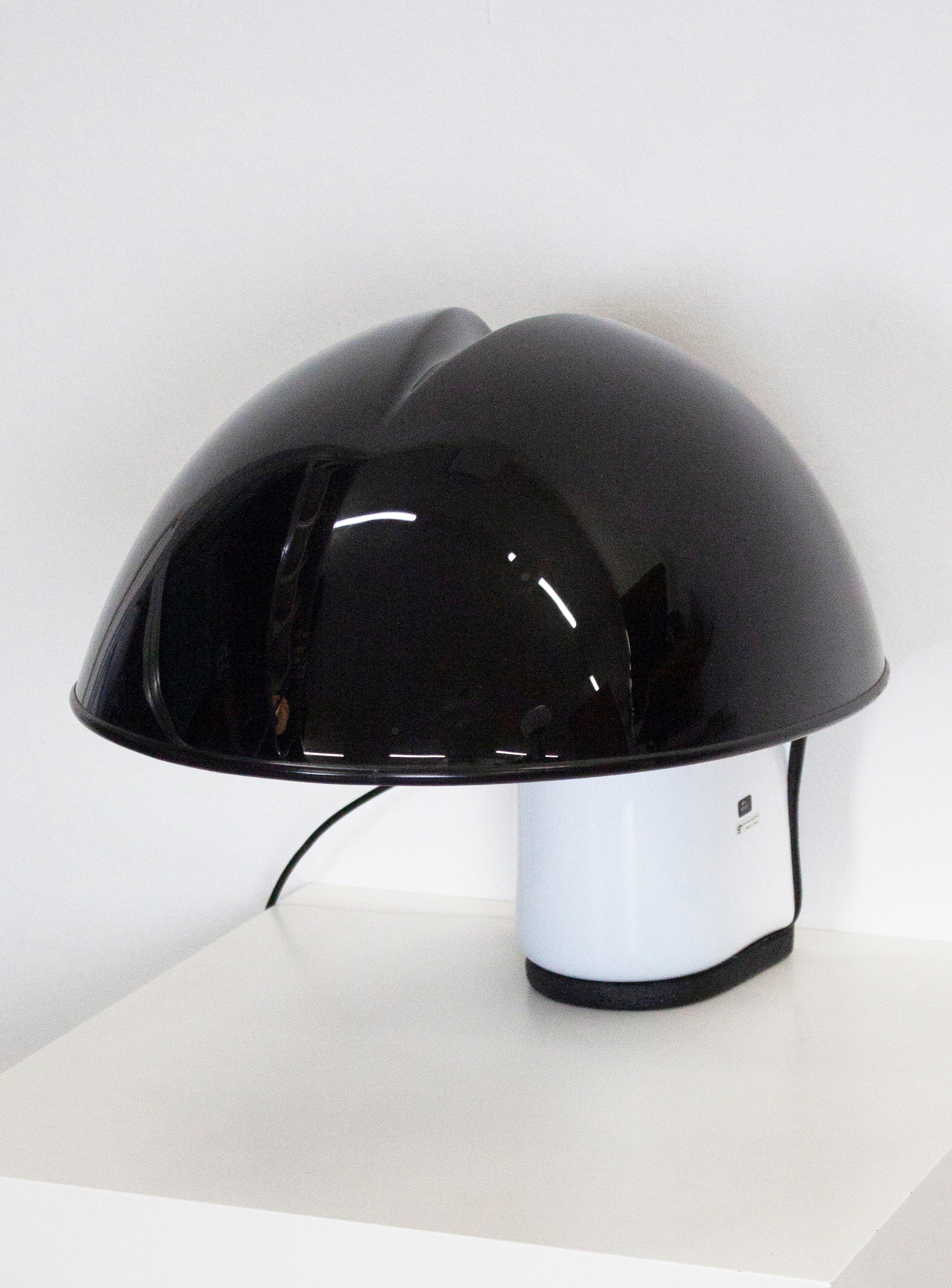 Harvey Guzzini Albanella Table Lamp by Sergio Brazzoli & Ermanno Lampa (Black) - Image 13