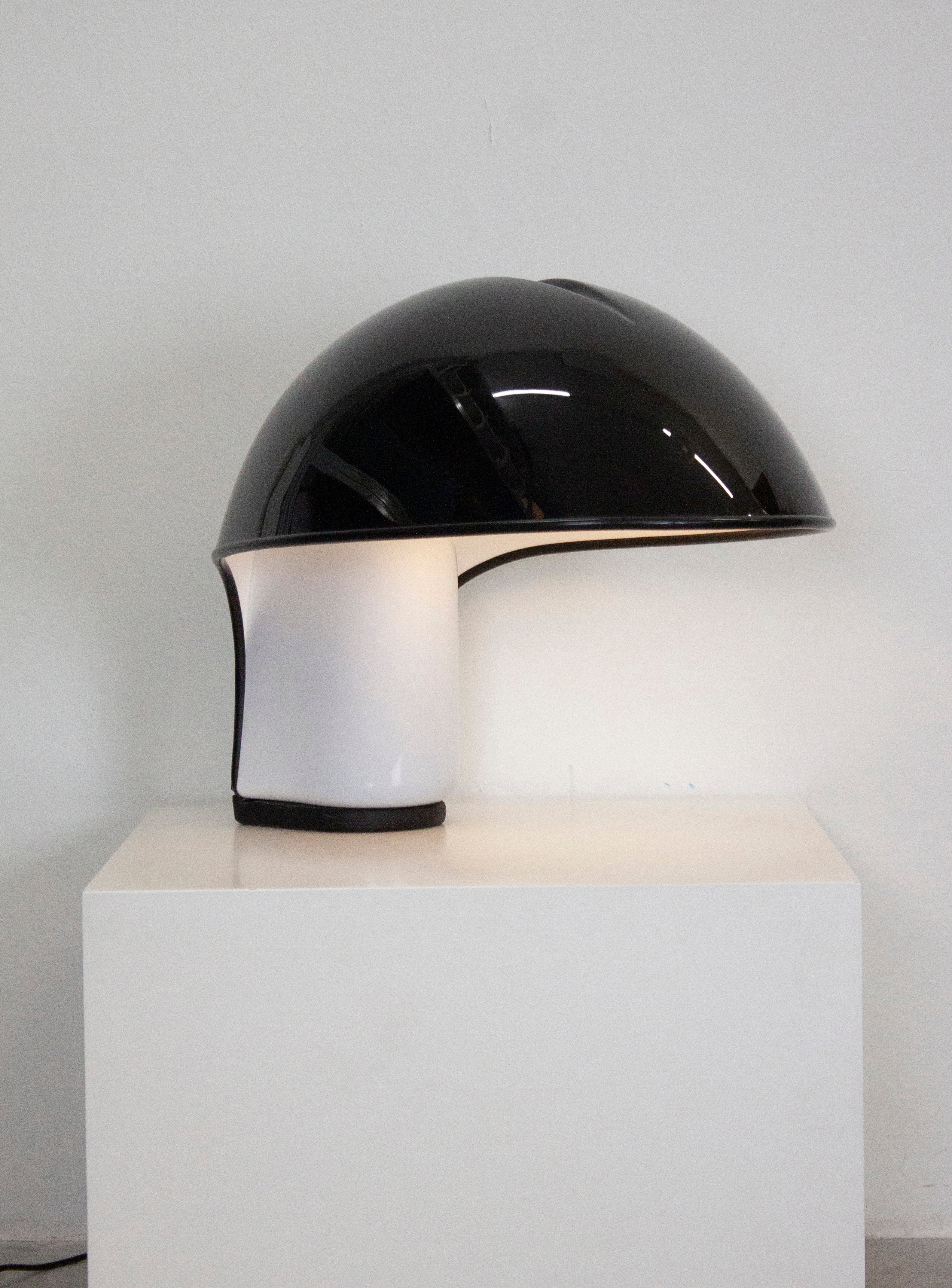 Harvey Guzzini Albanella Table Lamp by Sergio Brazzoli & Ermanno Lampa (Black) - Image 8