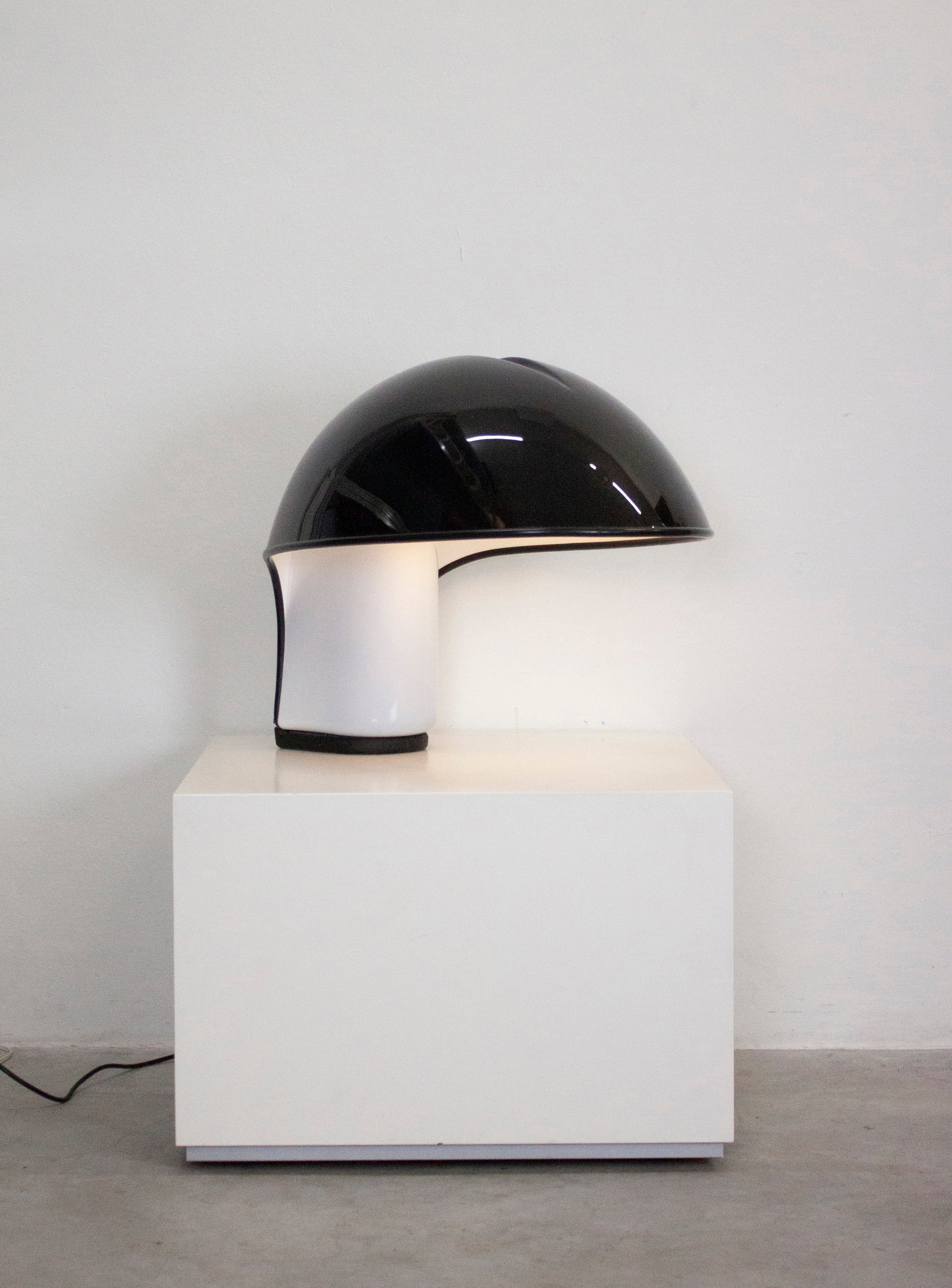 Harvey Guzzini Albanella Table Lamp by Sergio Brazzoli & Ermanno Lampa (Black) - Image 9
