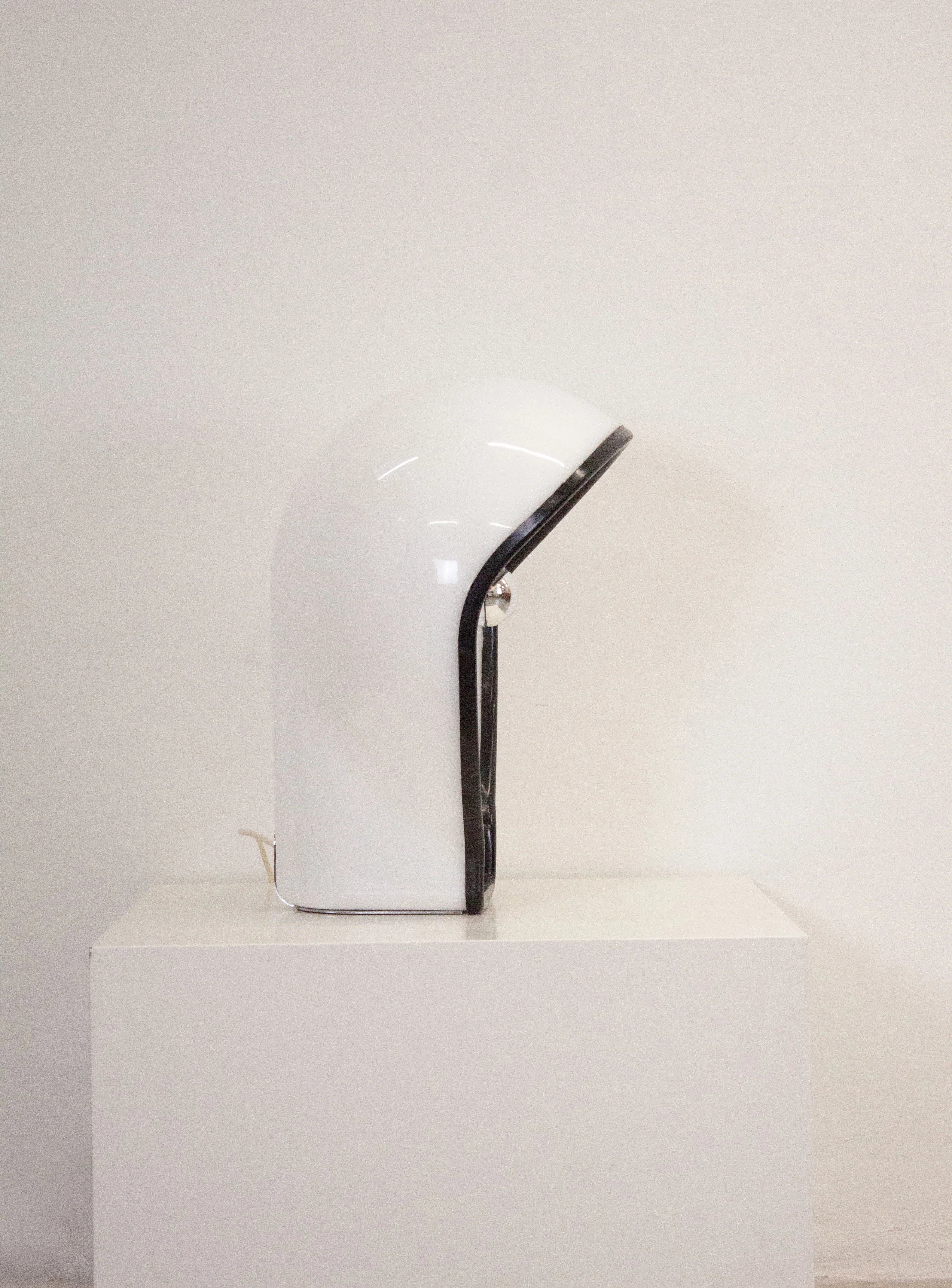 Harvey Guzzini Birghitta Lamp by Fabio Lenci - Image 7