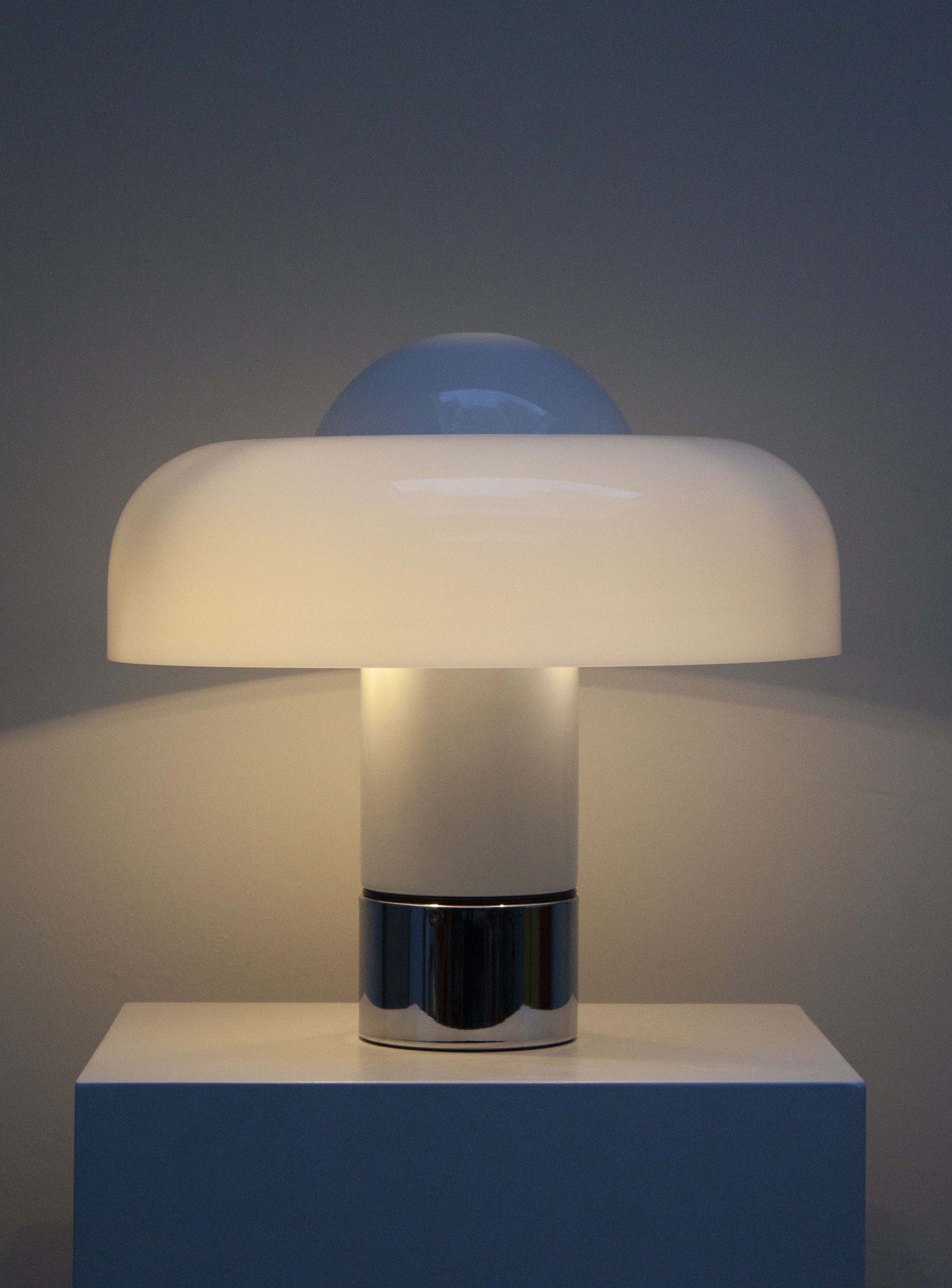 Harvey Guzzini Brumbry Desk Lamp by Luigi Massoni (White) - Image 14