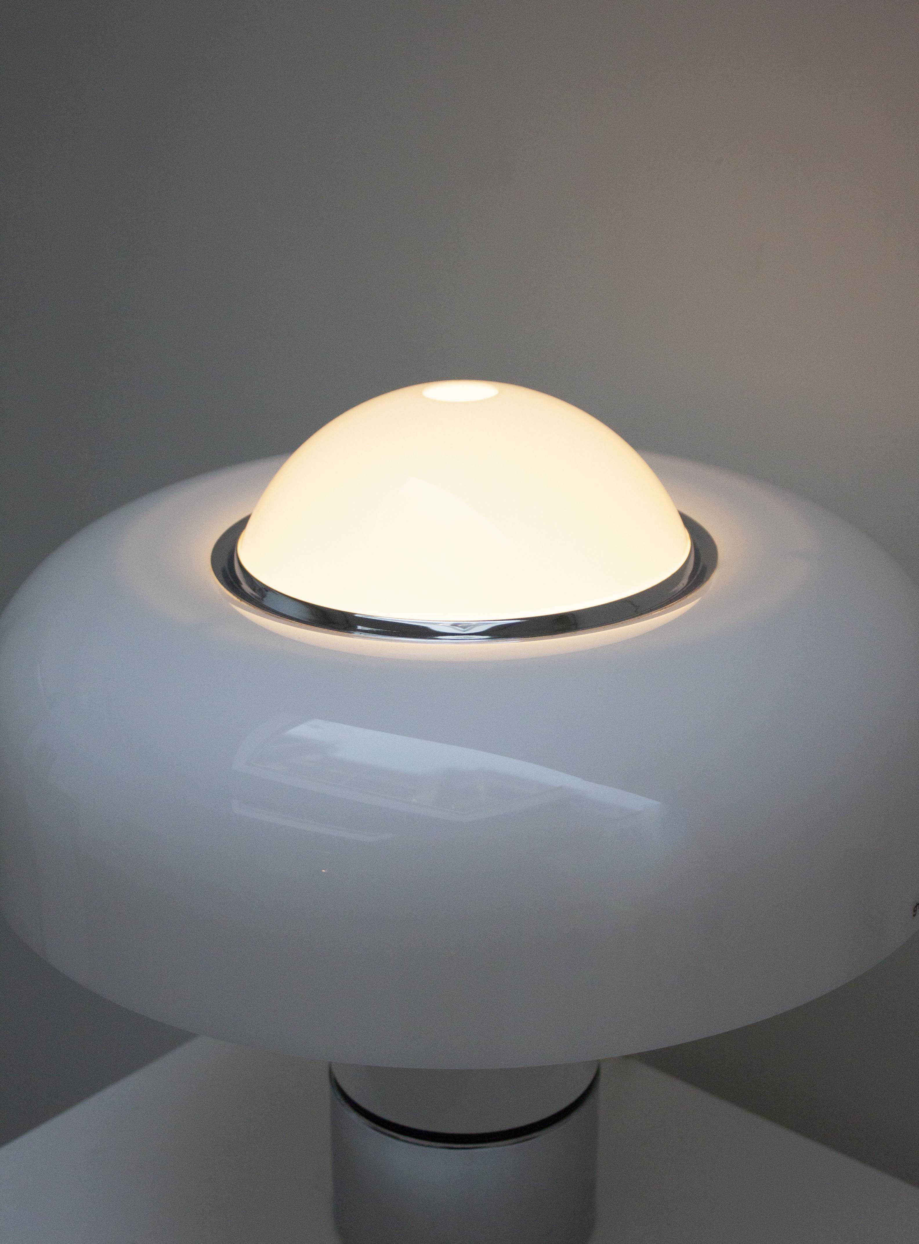 Harvey Guzzini Brumbry Desk Lamp by Luigi Massoni (White) - Image 18