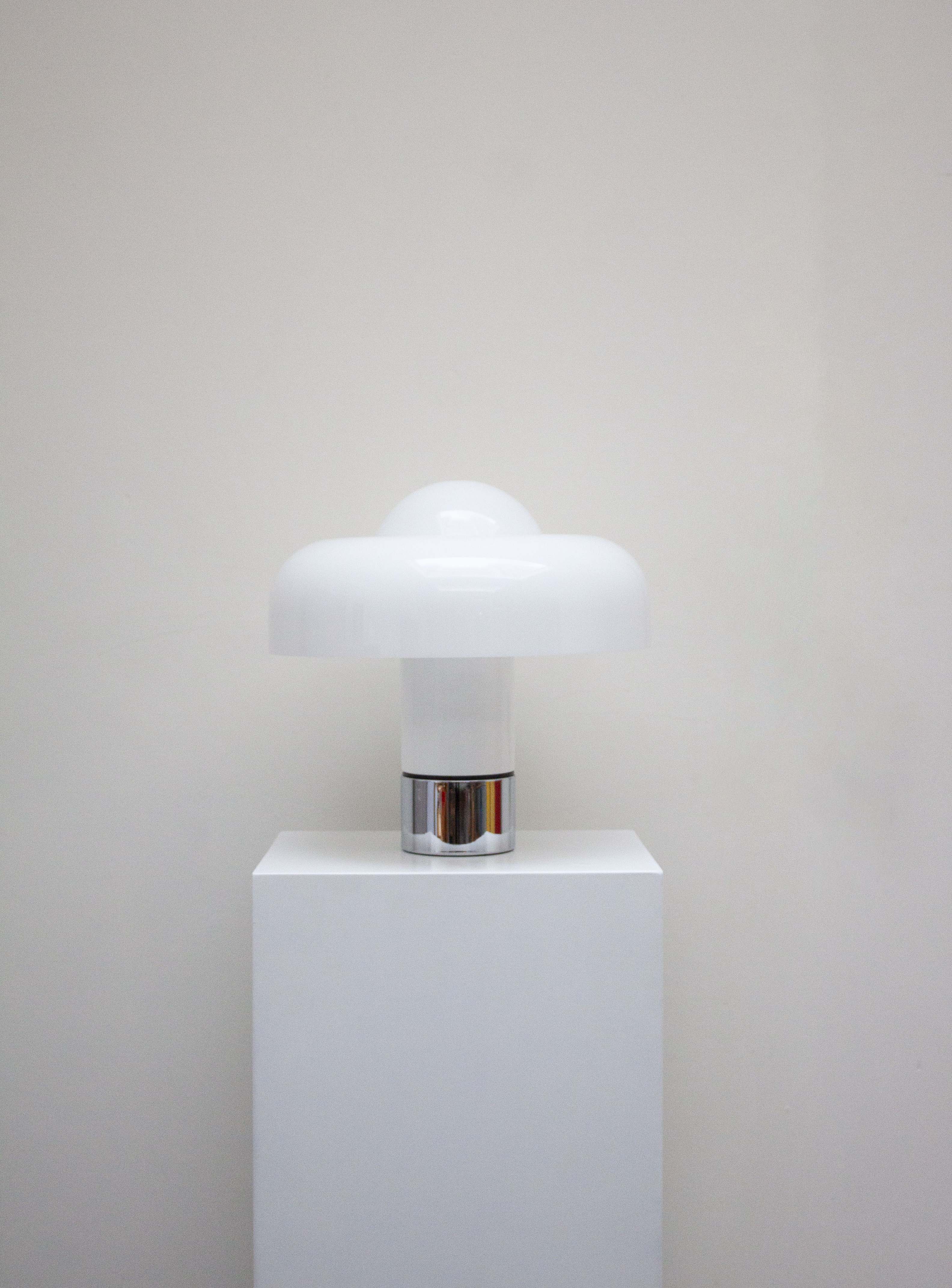 Harvey Guzzini Brumbry Desk Lamp by Luigi Massoni (White) - Image 6
