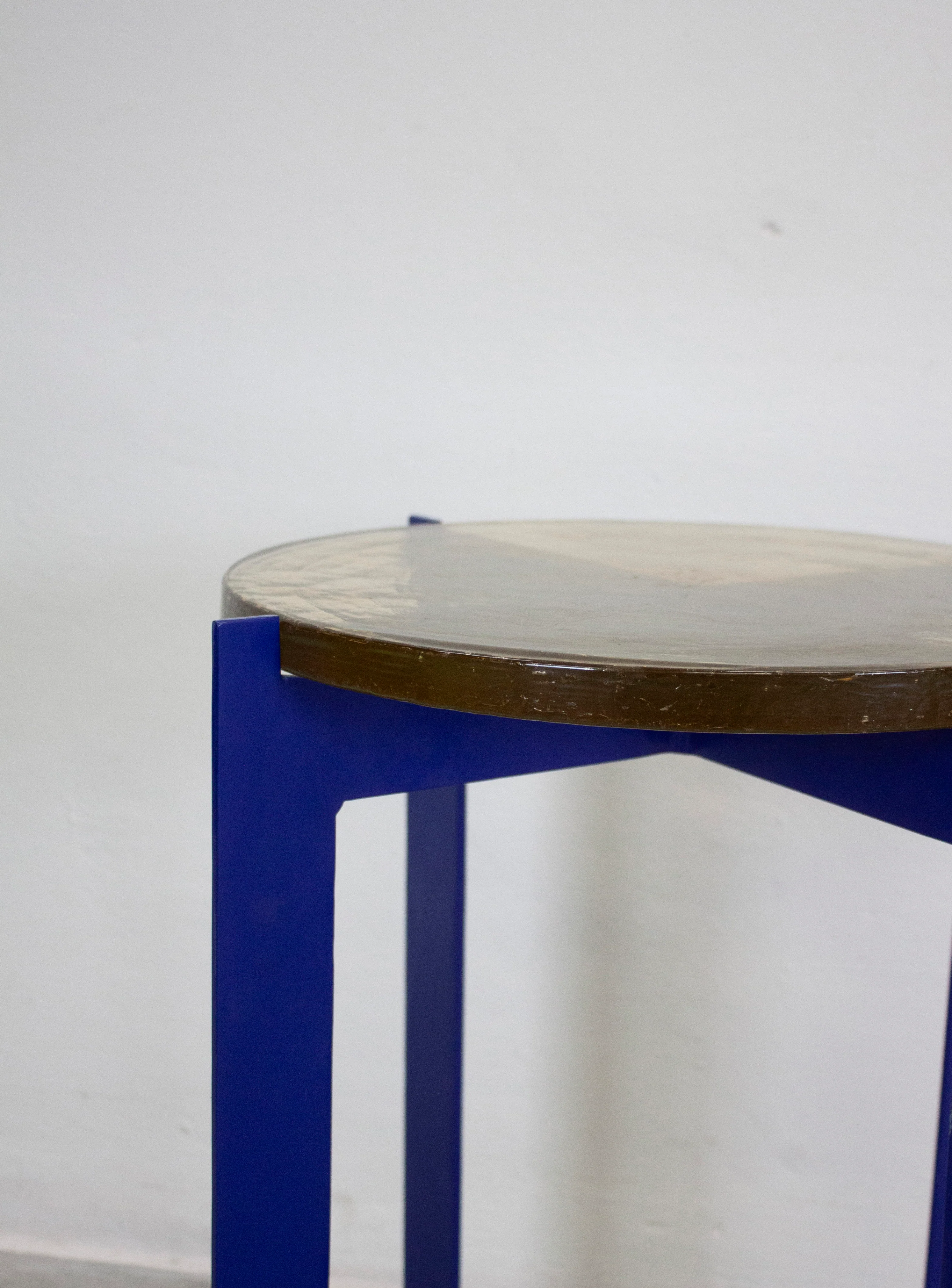 Heavy Glass Side Table on Metal Base (Yellow/Cobalt Blue) - Image 17