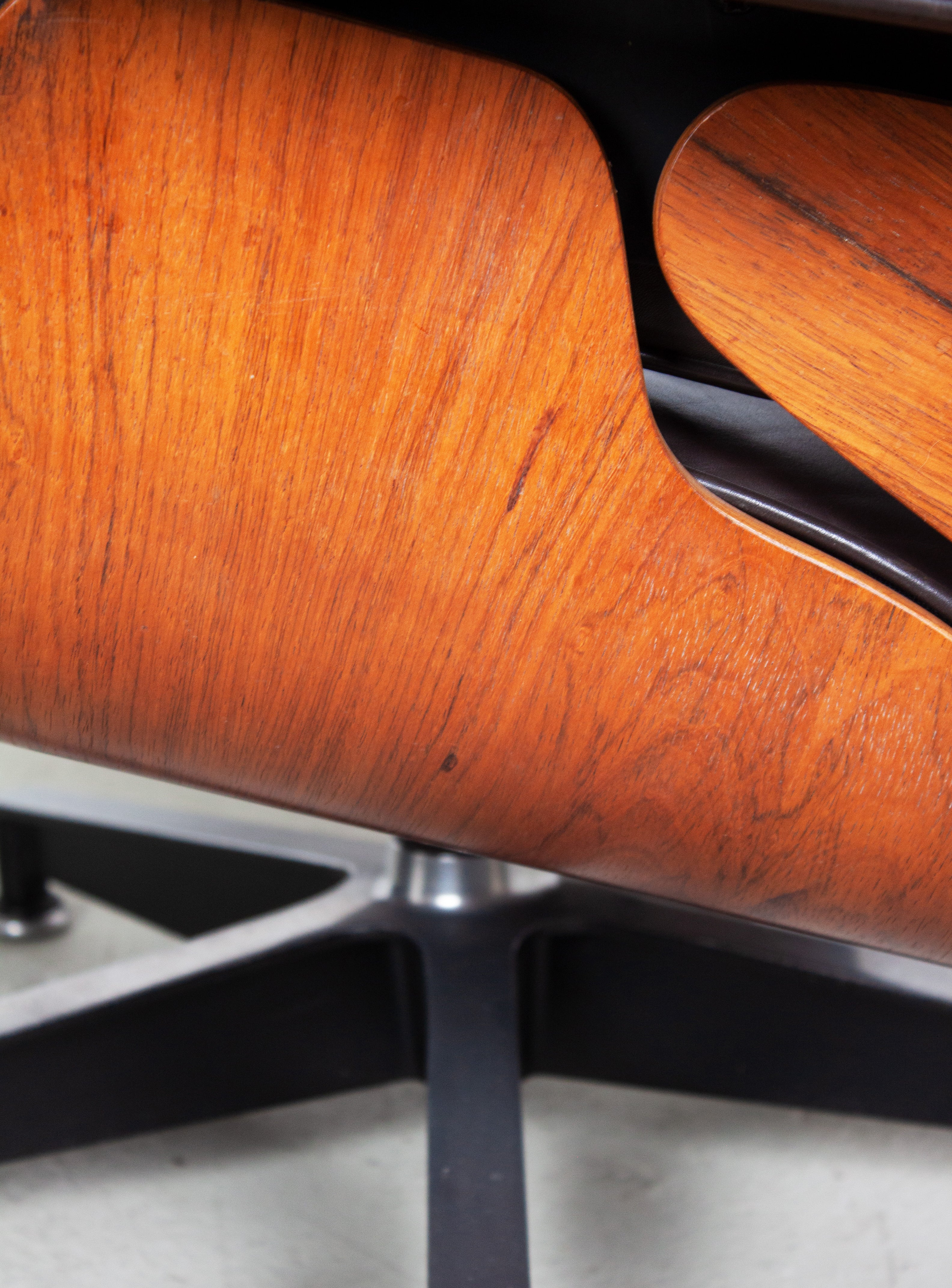 Herman Miller Eames Lounge Chair by Charles and Ray Eames - Image 13