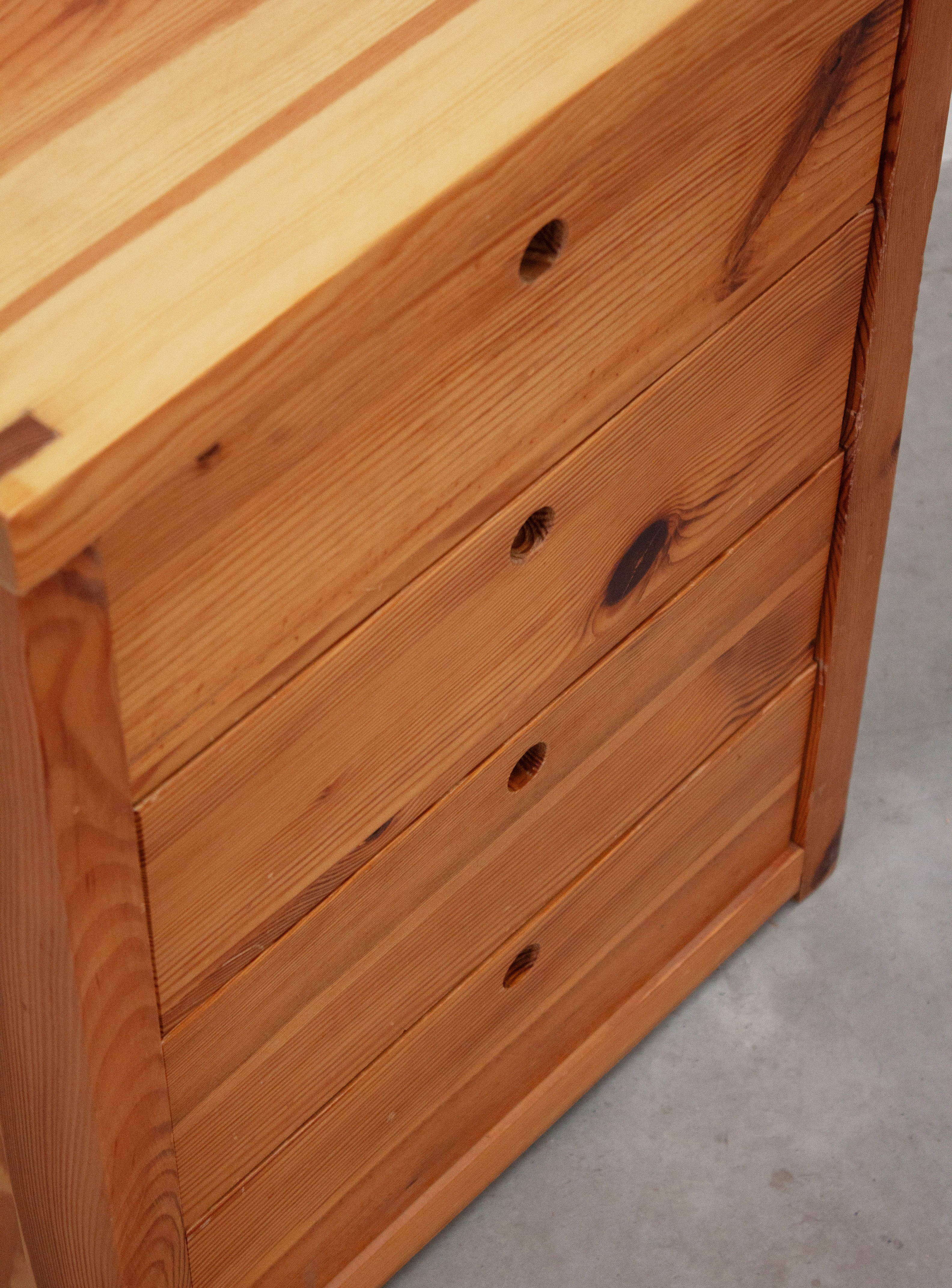 Houtwerk Hattem Pine Chest of Drawers by Ate van Apeldoorn - Image 14