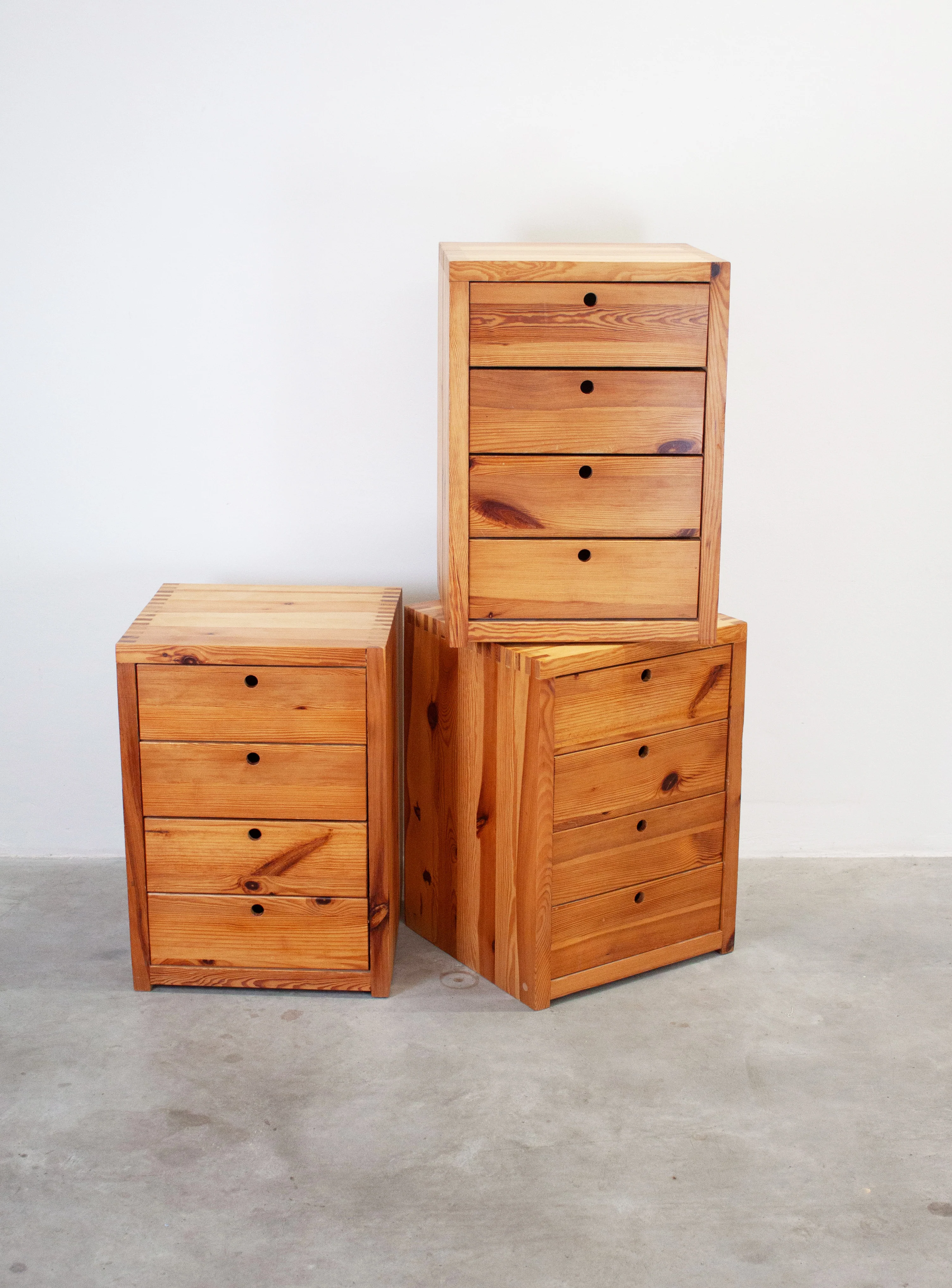 Houtwerk Hattem Pine Chest of Drawers by Ate van Apeldoorn - Image 18
