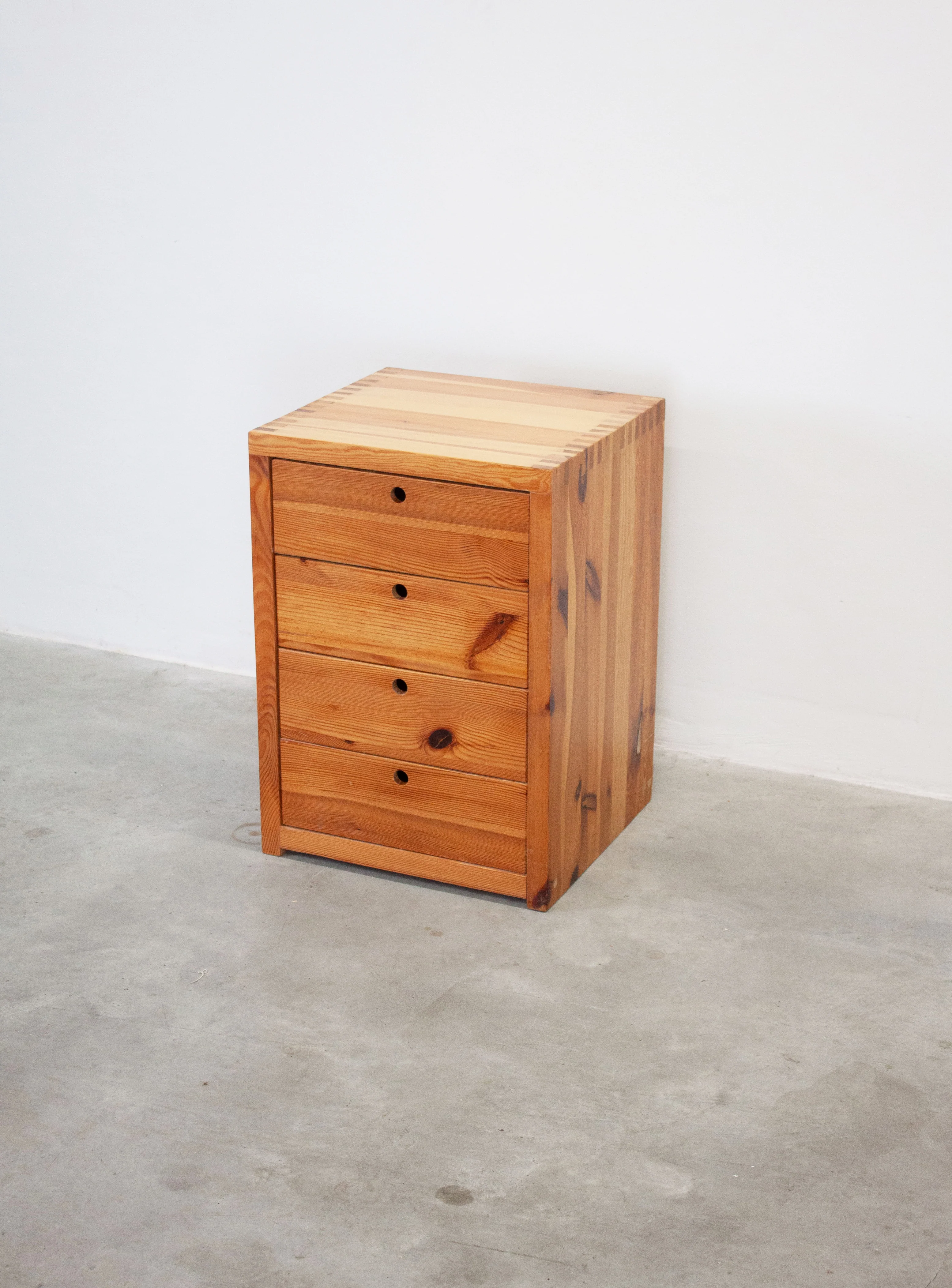 Houtwerk Hattem Pine Chest of Drawers by Ate van Apeldoorn - Image 5