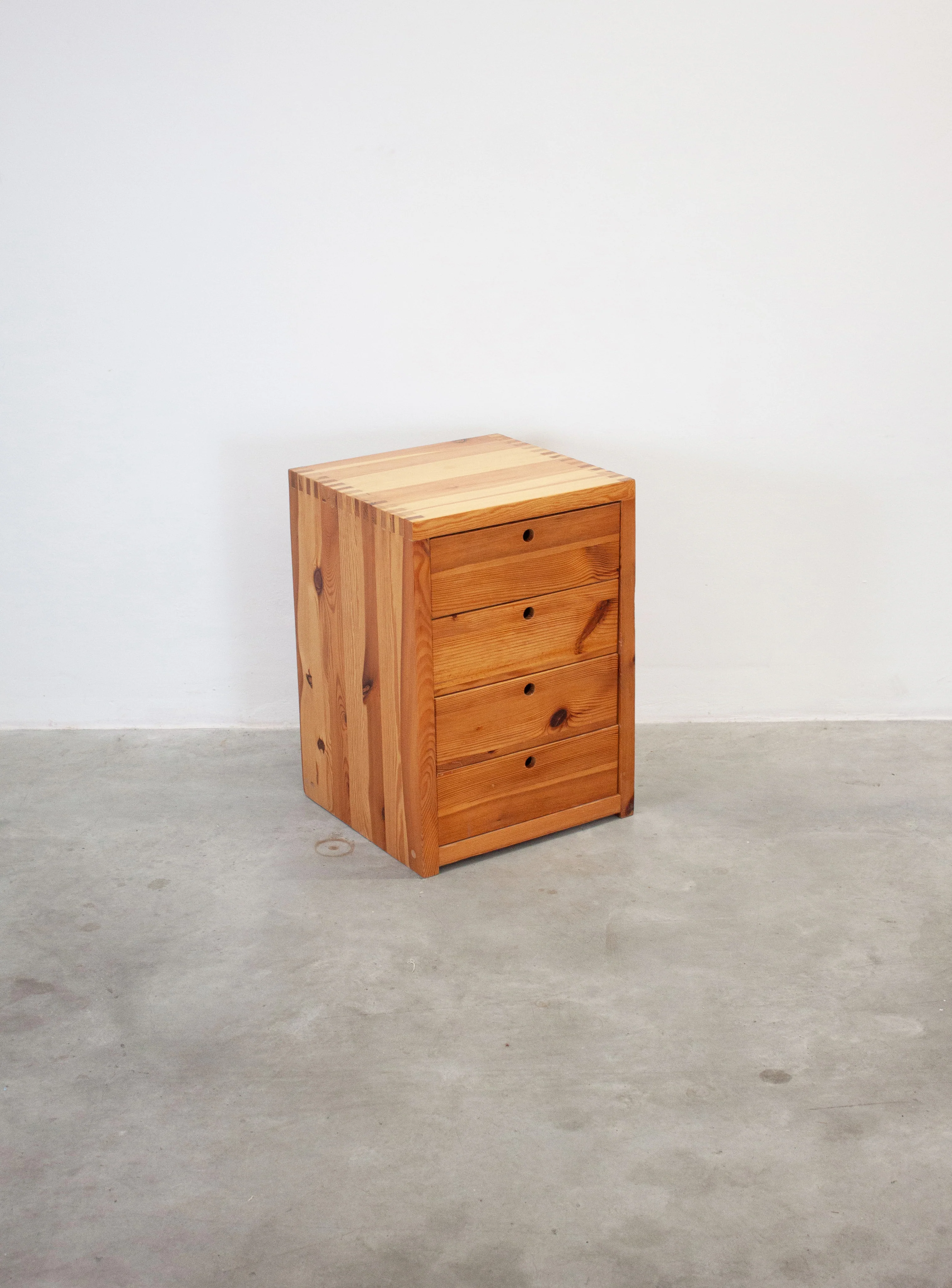 Houtwerk Hattem Pine Chest of Drawers by Ate van Apeldoorn - Image 7