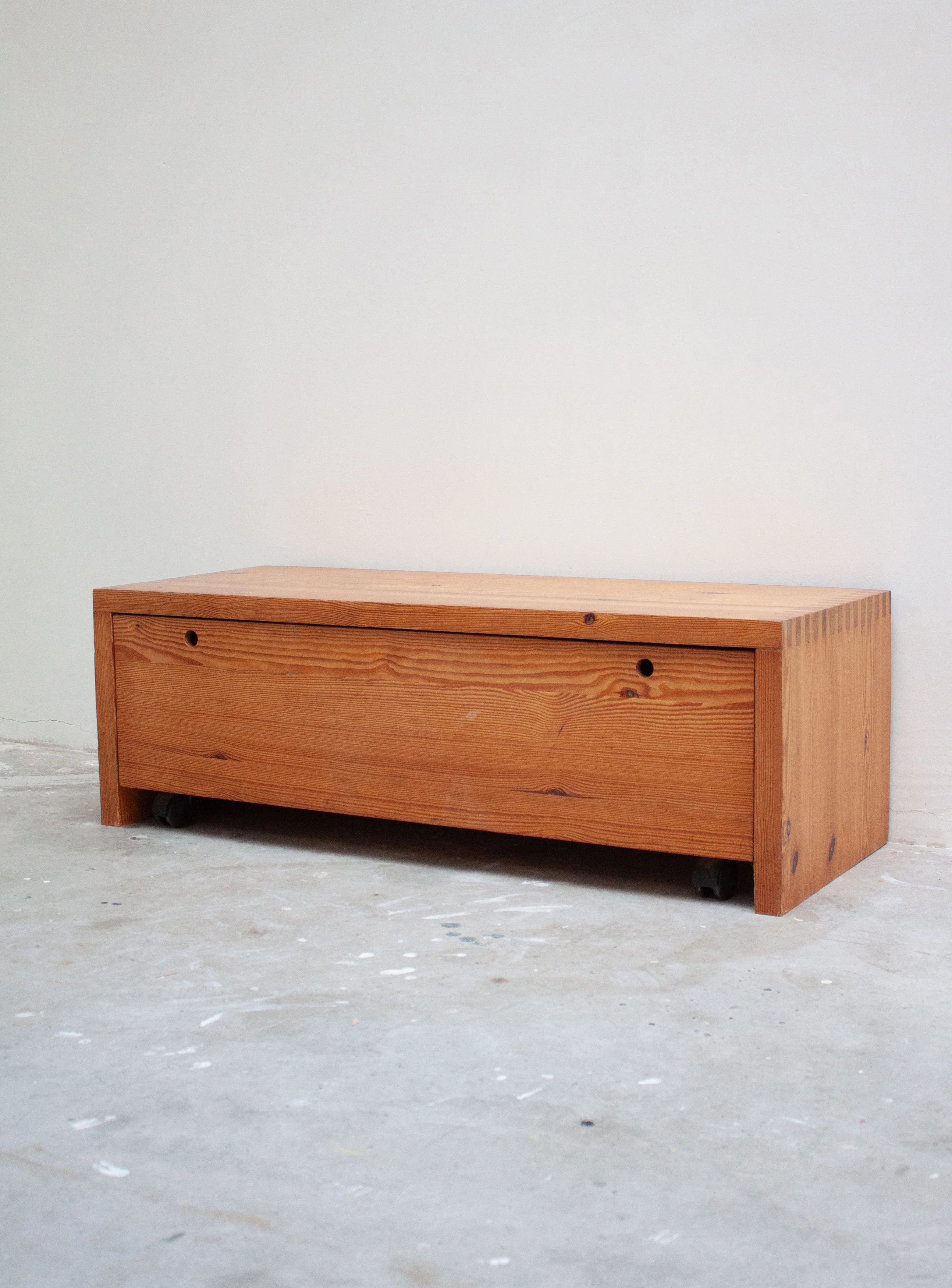 Houtwerk Hattem Pine Lowboard / Bench by Ate van Apeldoorn