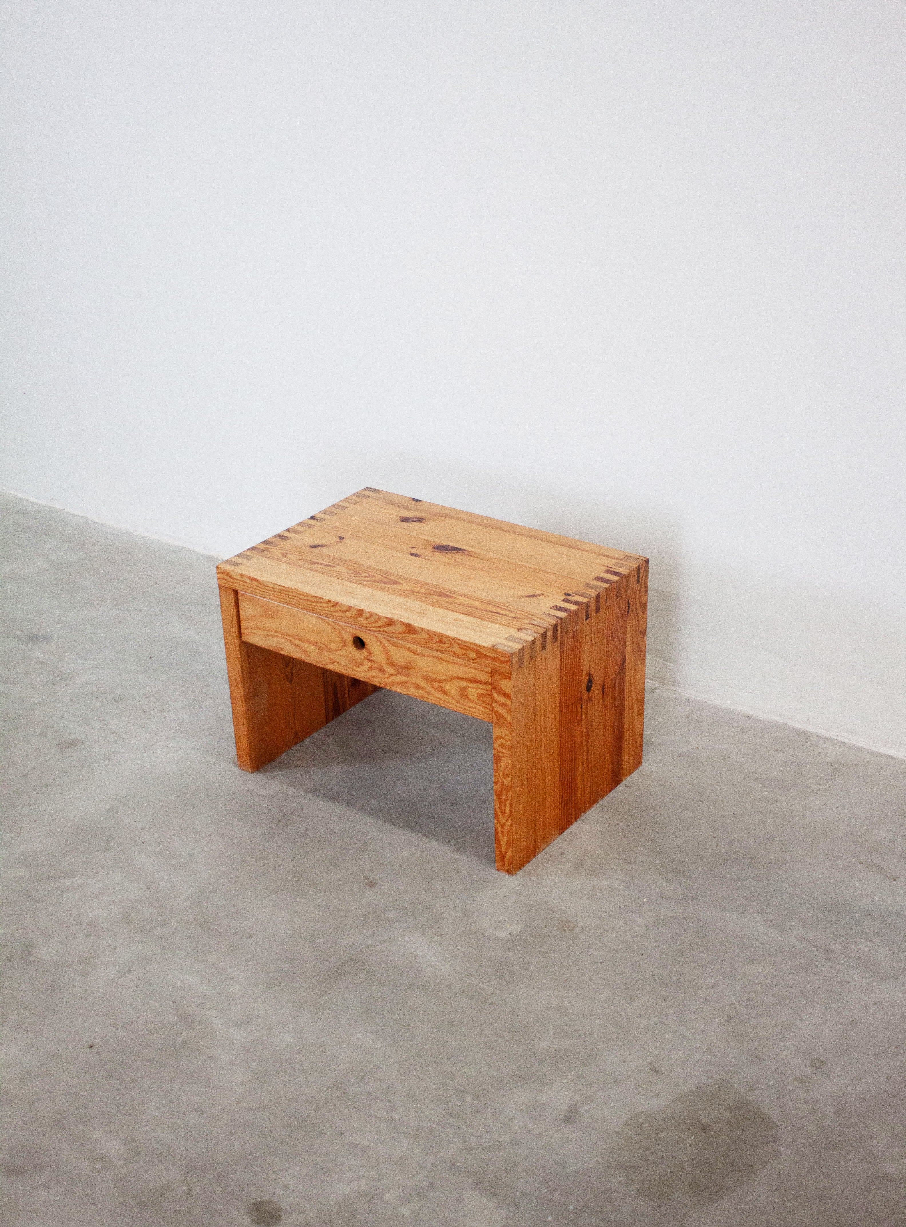 Houtwerk Hattem Pine Nightstand or Side Table by Ate van Apeldoorn - Image 4