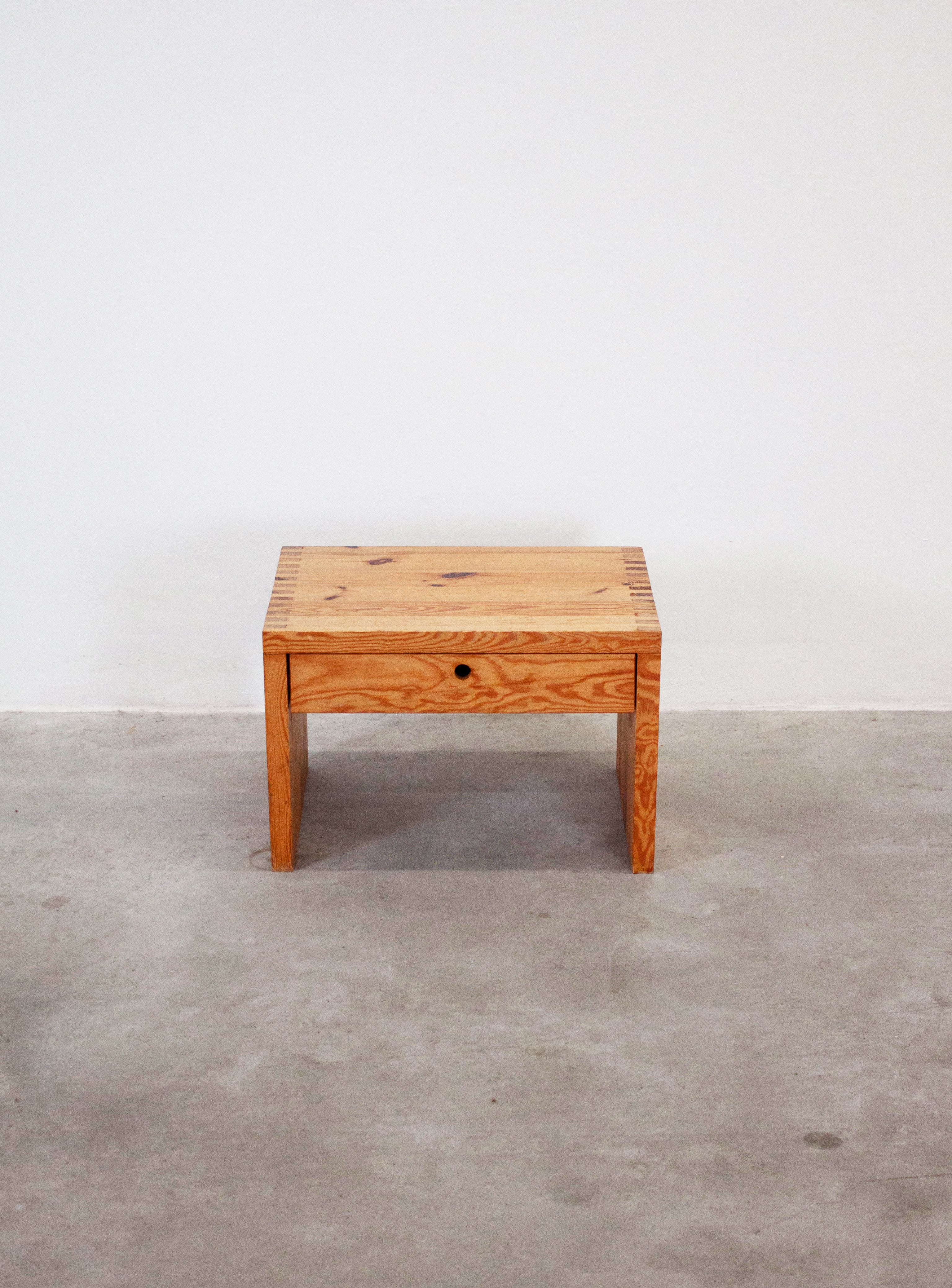 Houtwerk Hattem Pine Nightstand or Side Table by Ate van Apeldoorn - Image 6