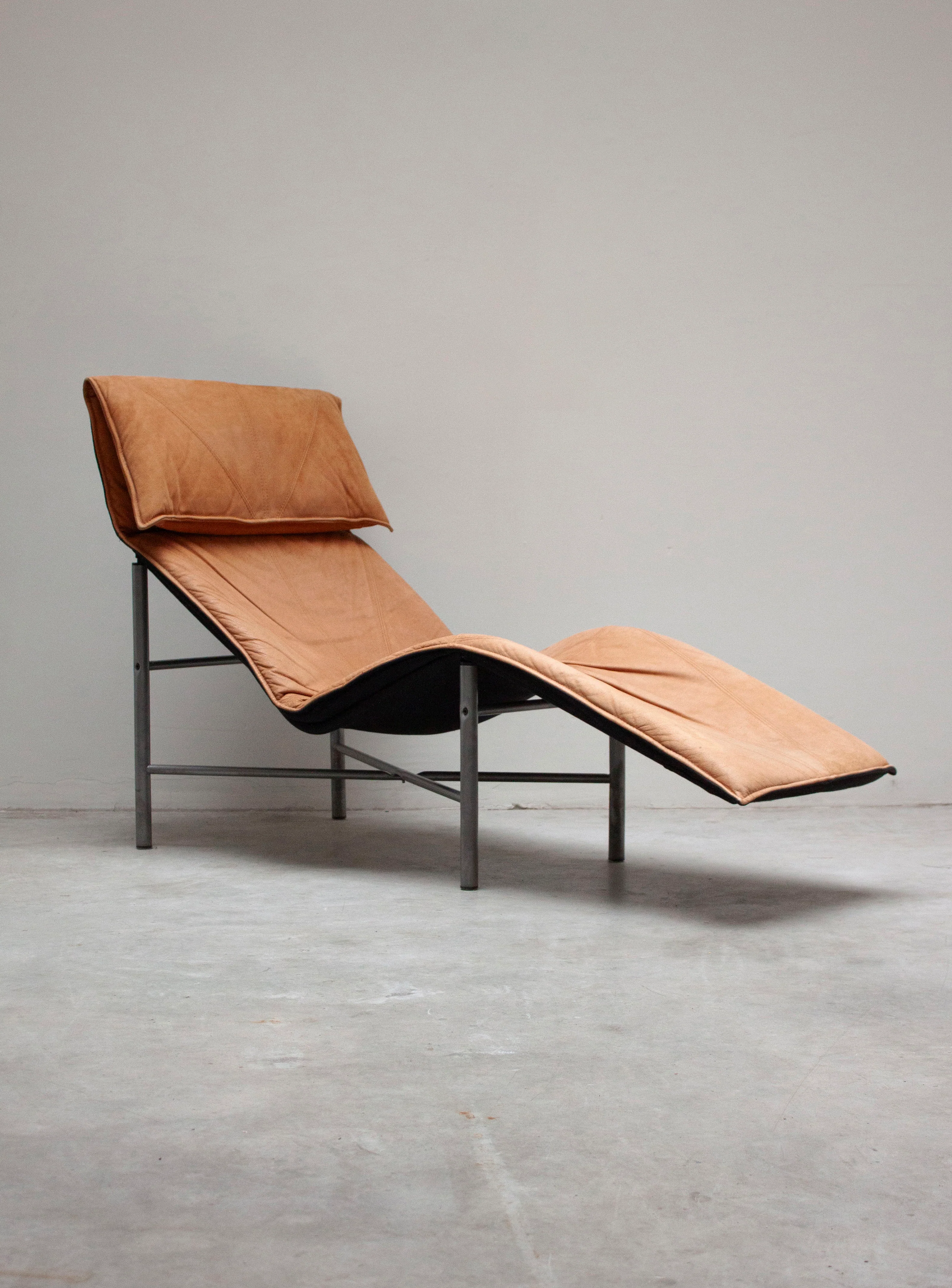 Ikea Skye Chaise Longue by Tord Björklund (Cognac) - Image 4