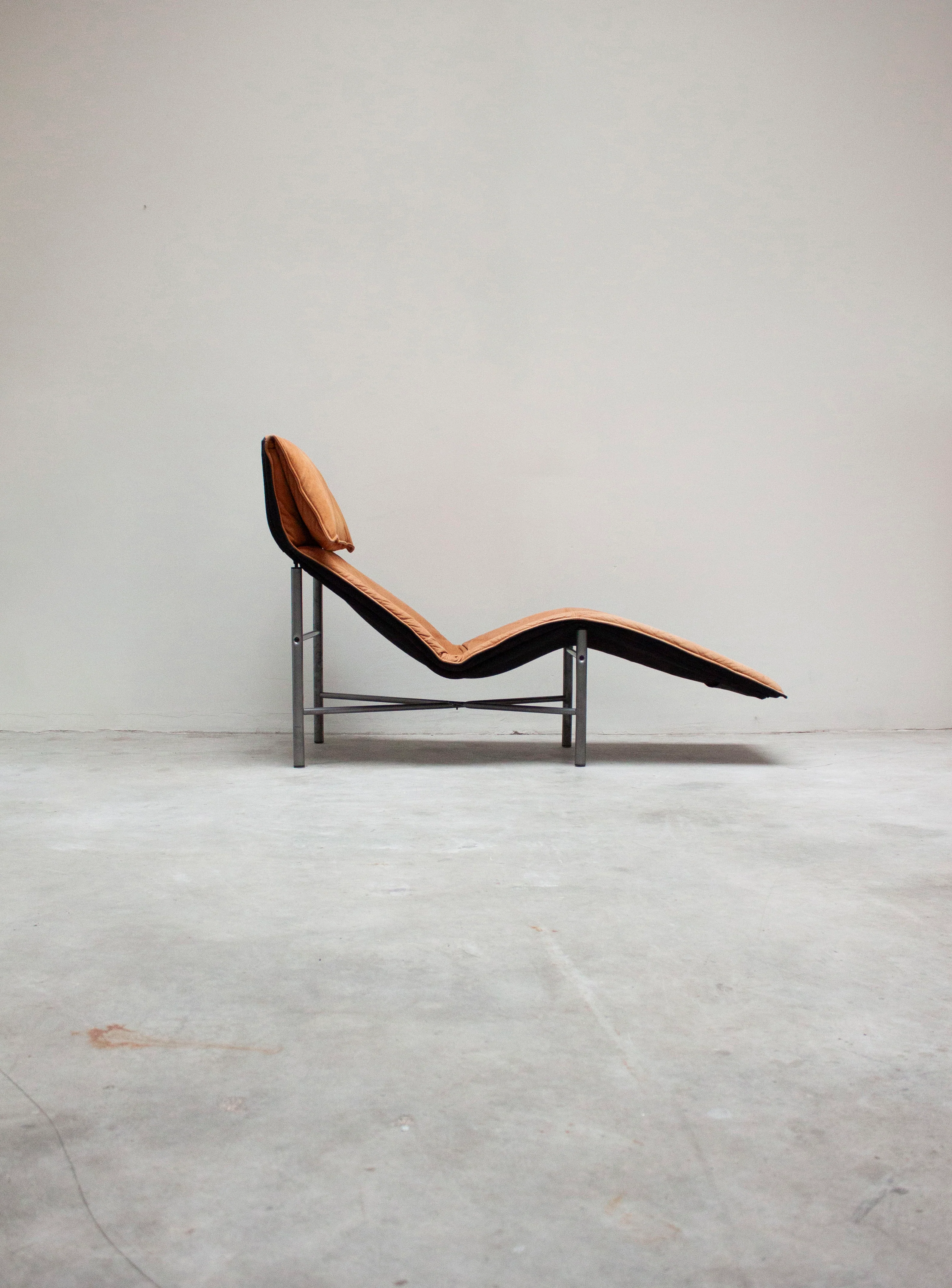 Ikea Skye Chaise Longue by Tord Björklund (Cognac) - Image 6