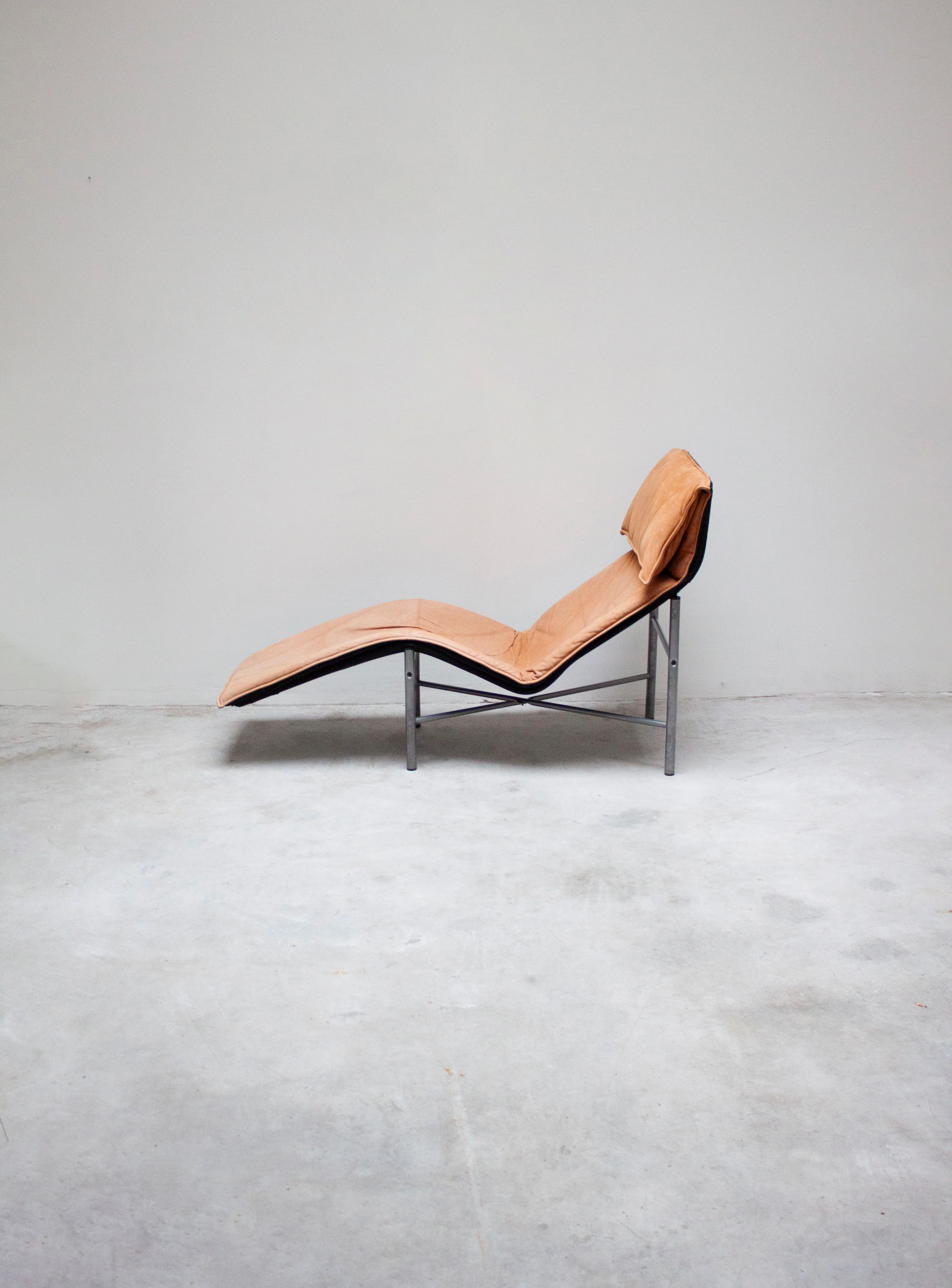 Ikea Skye Chaise Longue by Tord Björklund (Cognac) - Image 8