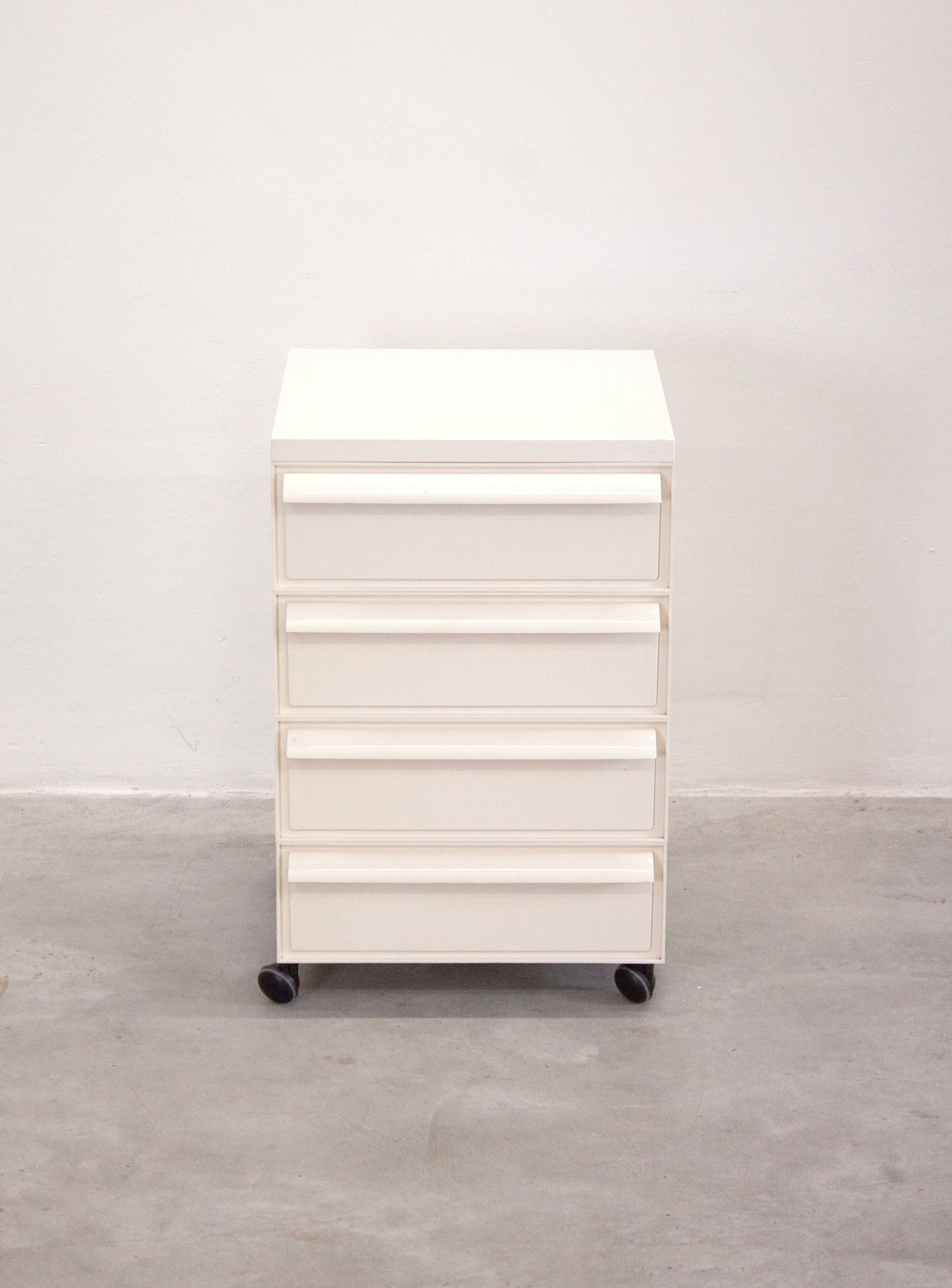 Kartell Chest of Drawers by Simon Fussell (Off-White) - Image 3